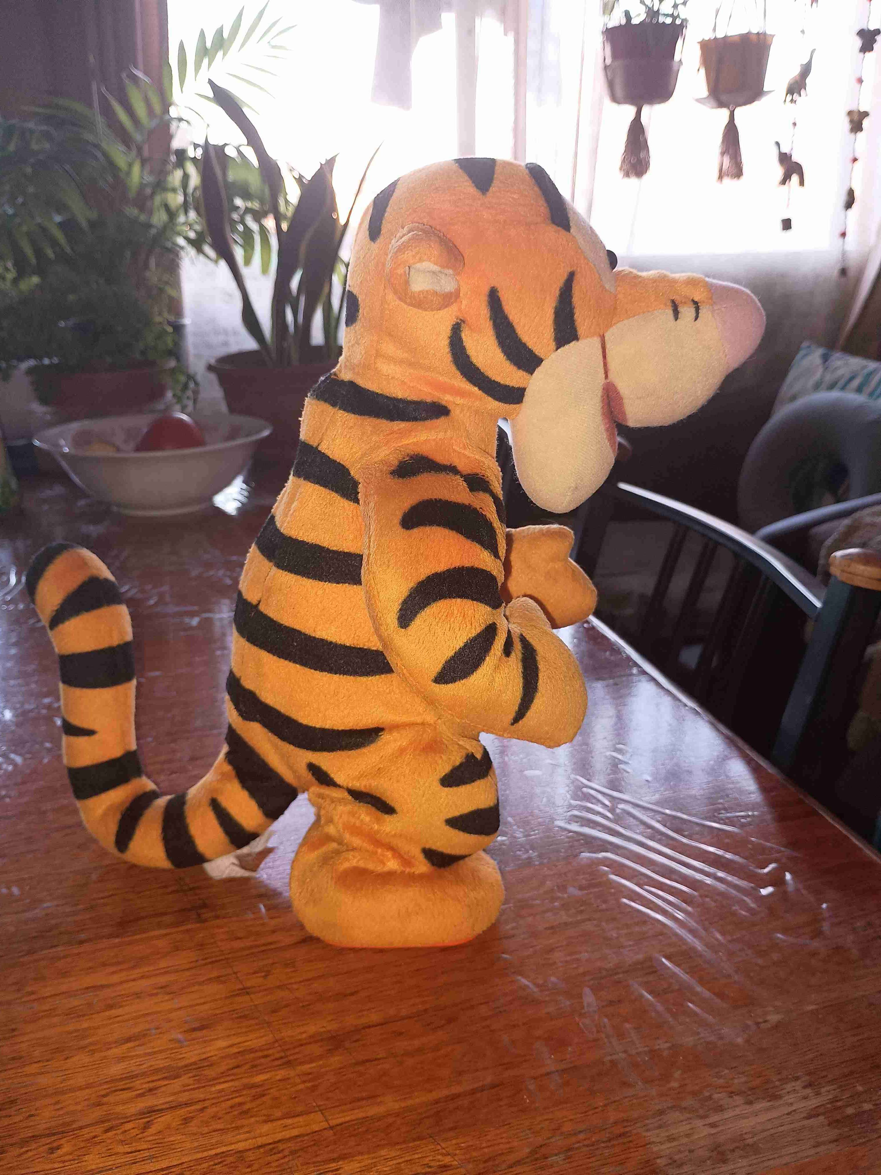 Peluche de tigger divertido - miniatura 2