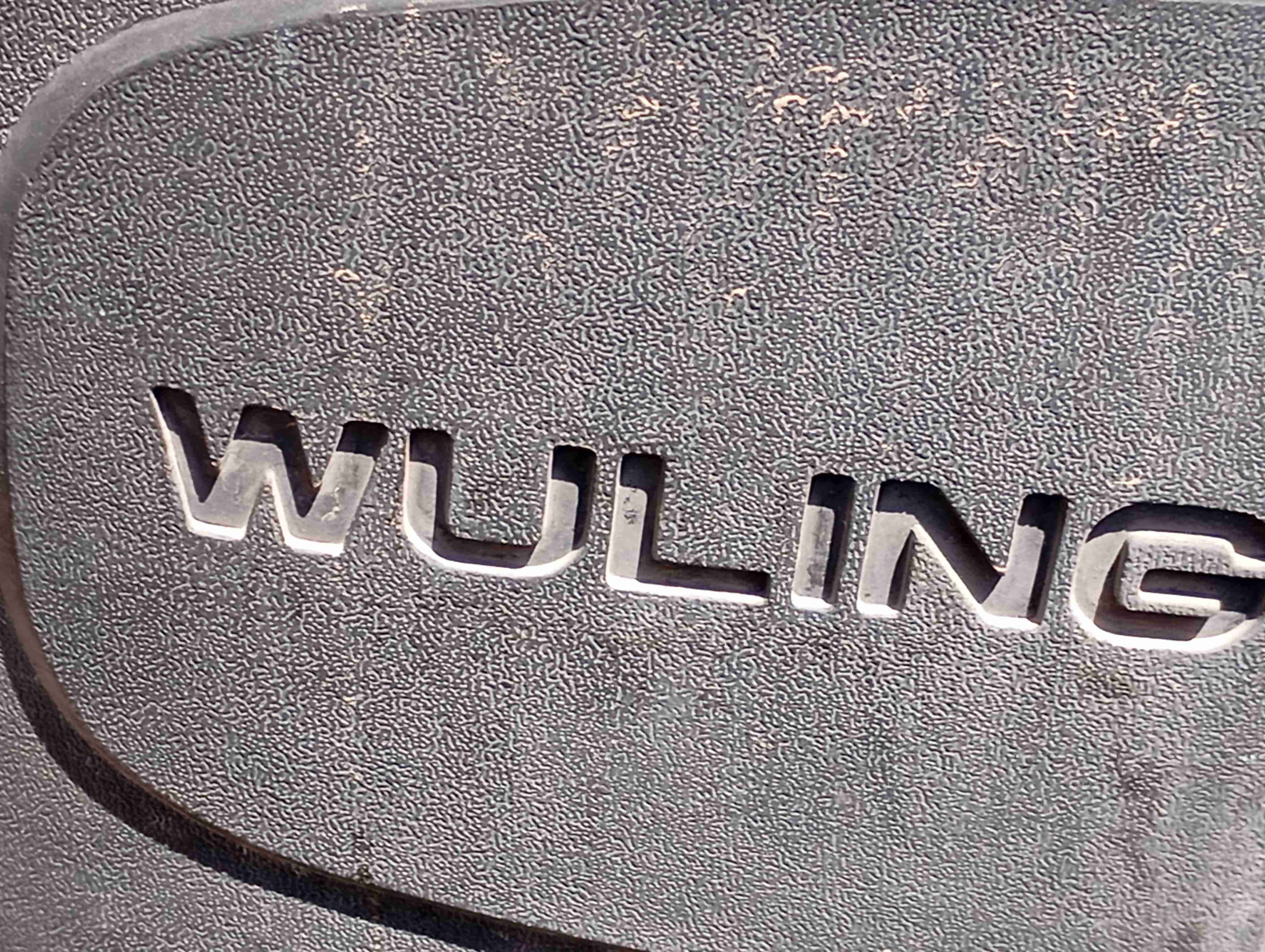 Camioneta pequeña utilitaria - miniatura 3