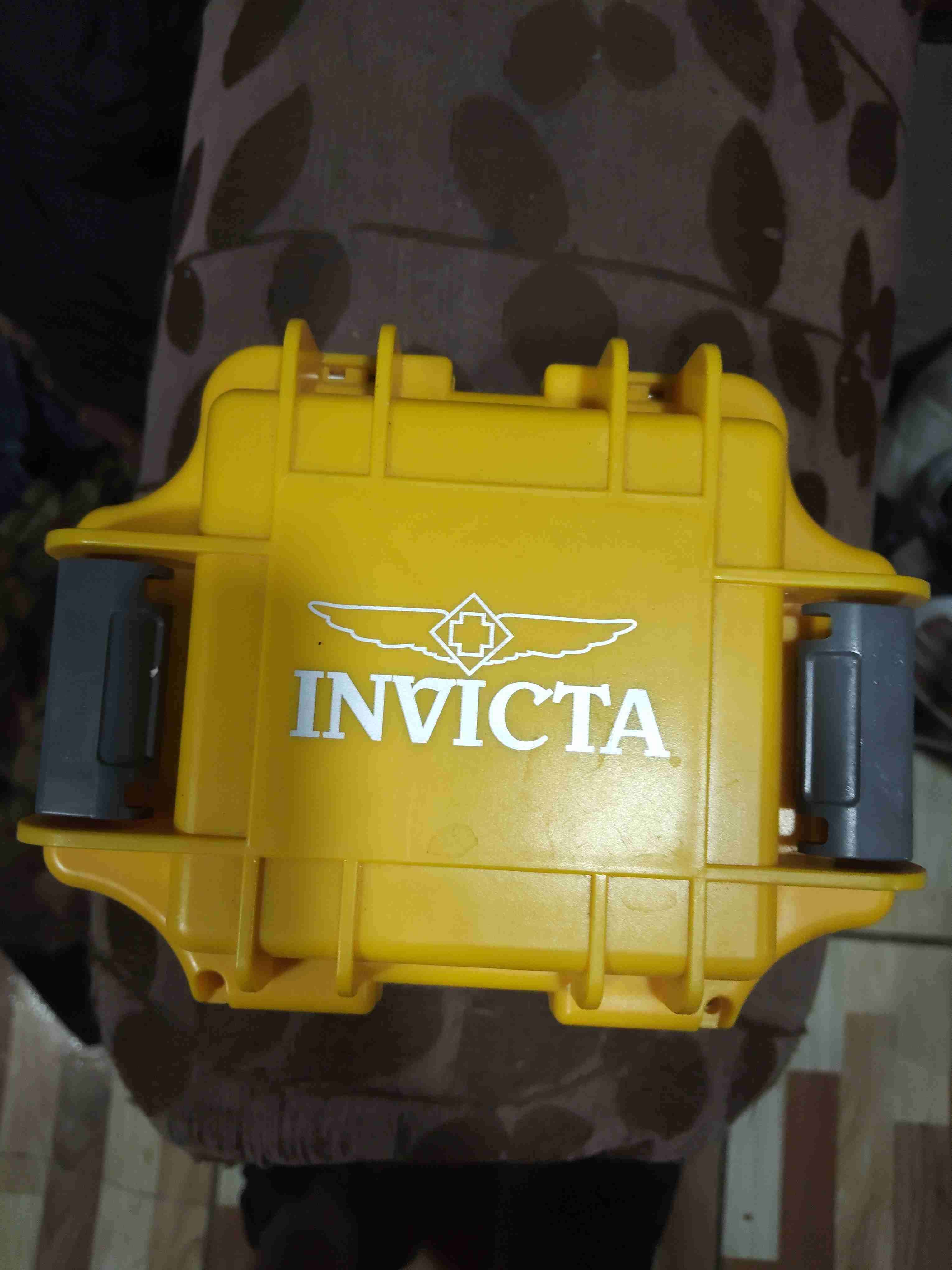 Reloj Invicta digital negro y rojo - miniatura 2