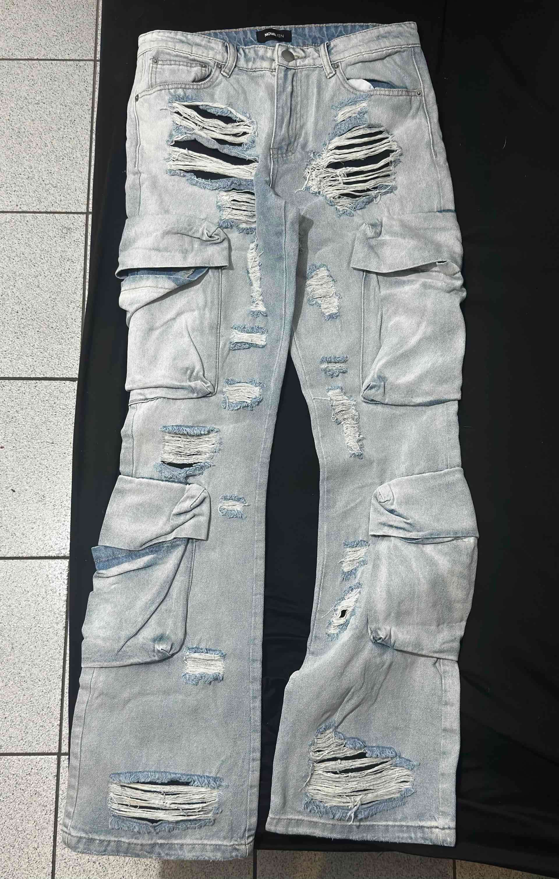 Pantalón cargo gris fashion nova - miniatura 3