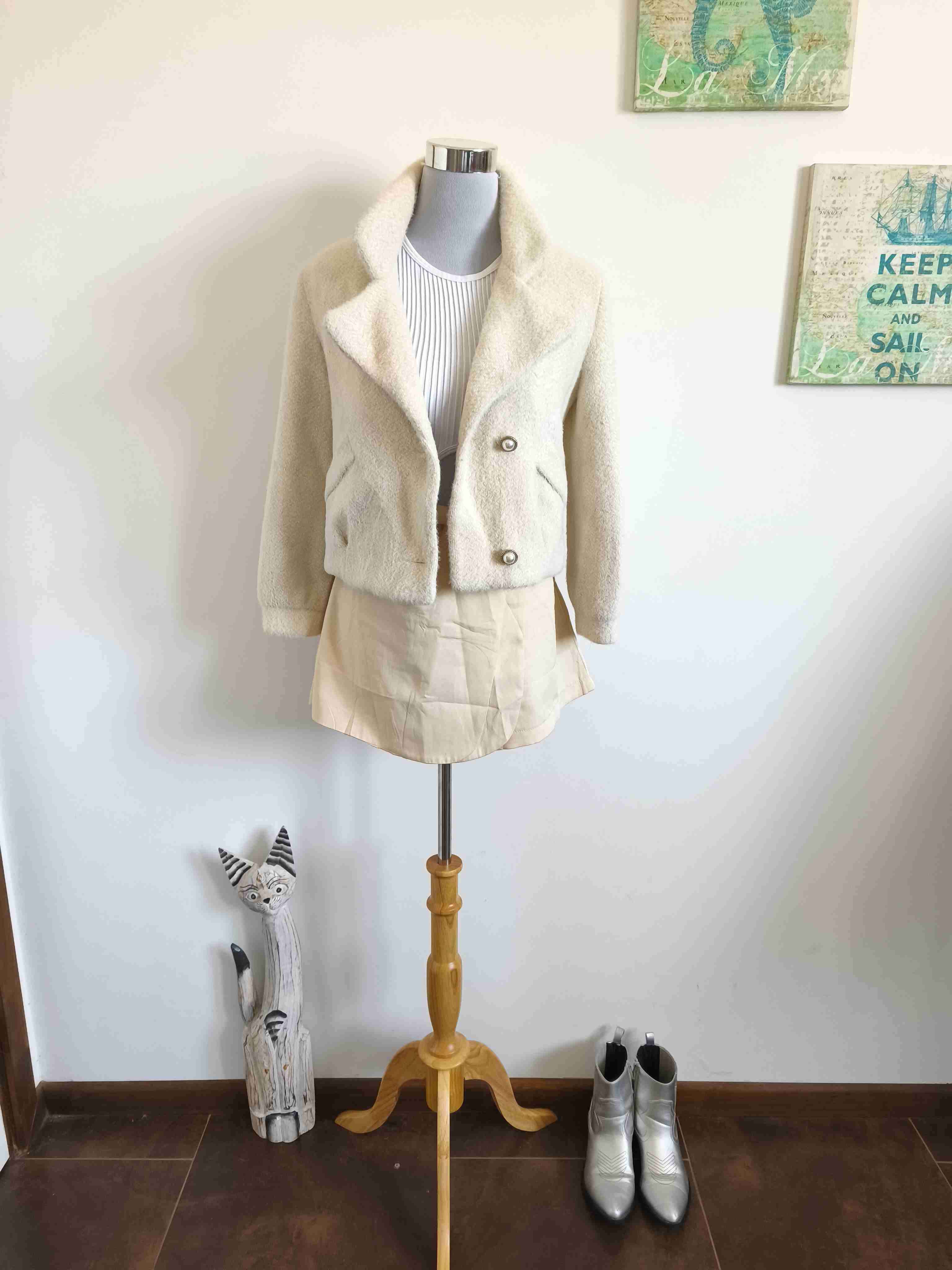 Chaqueta de lana beige - miniatura 2