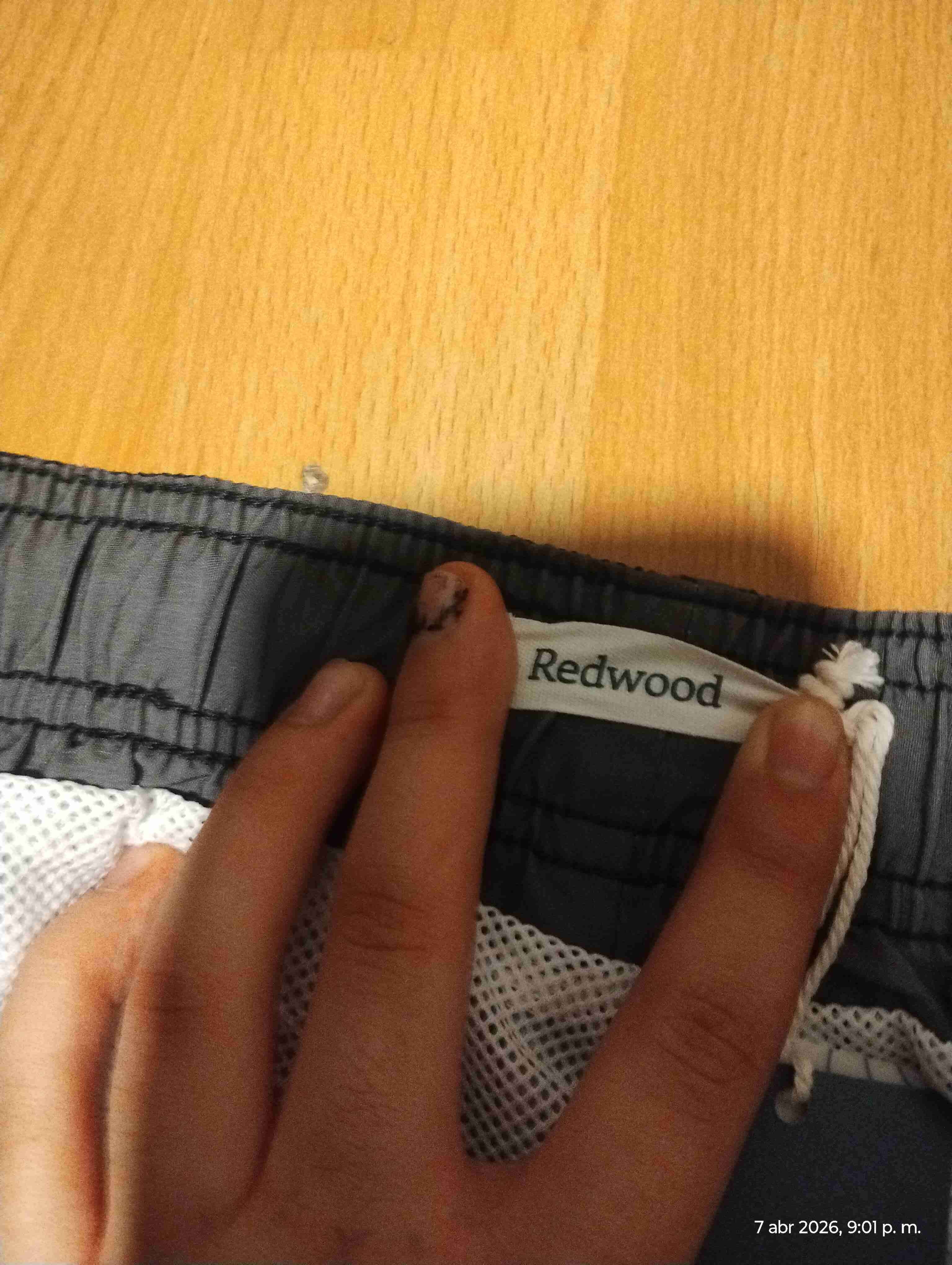 Shorts traje de baño negros con estampado - miniatura 2