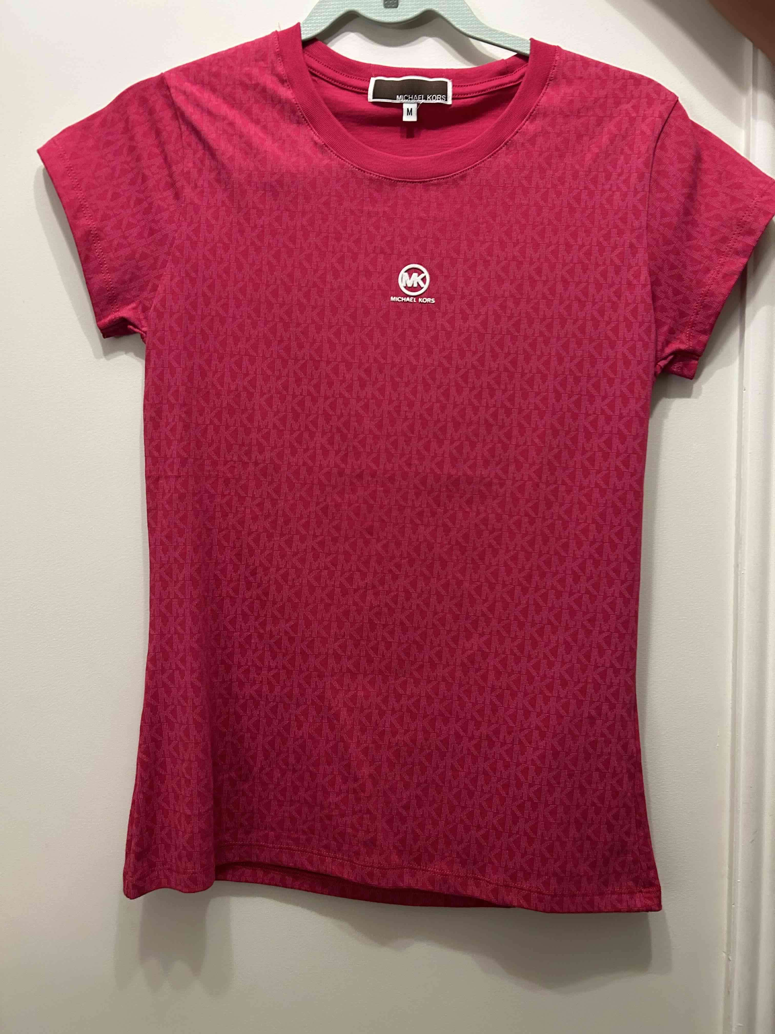 Polera rosa Michael Kors