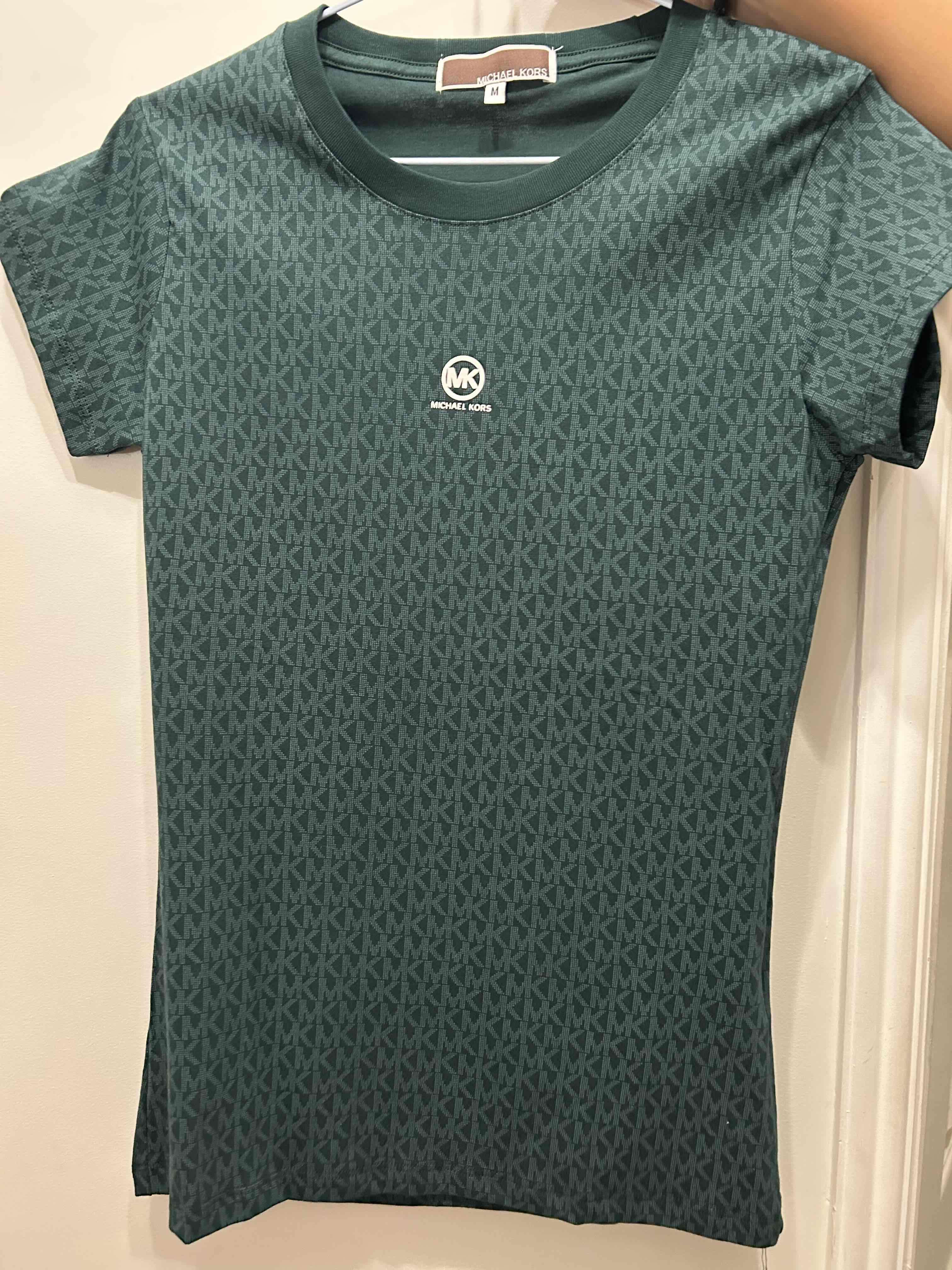 Polera verde Michael Kors
