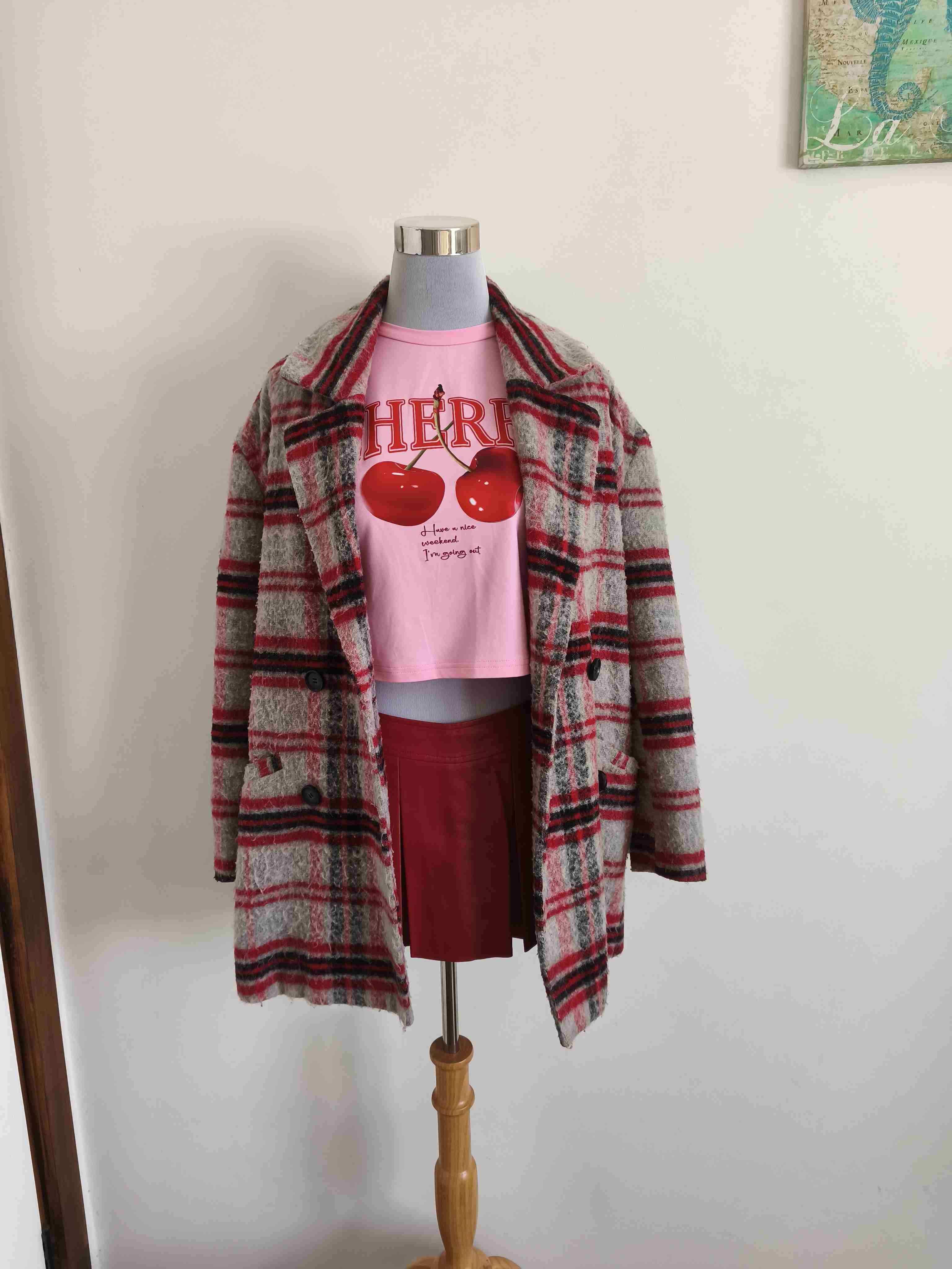 Abrigo de cuadras gris y rojo - miniatura 1