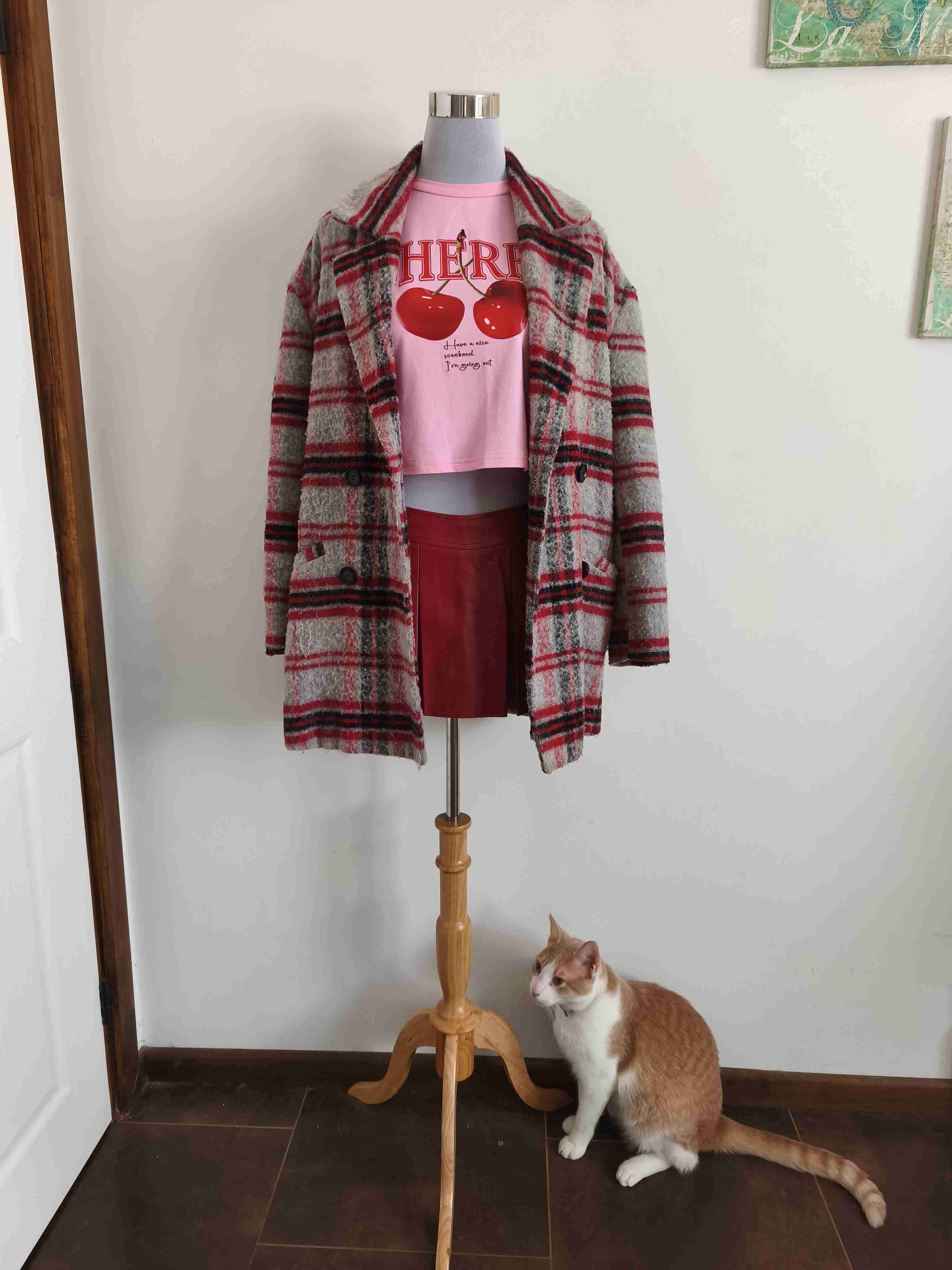 Abrigo de cuadras gris y rojo - miniatura 2