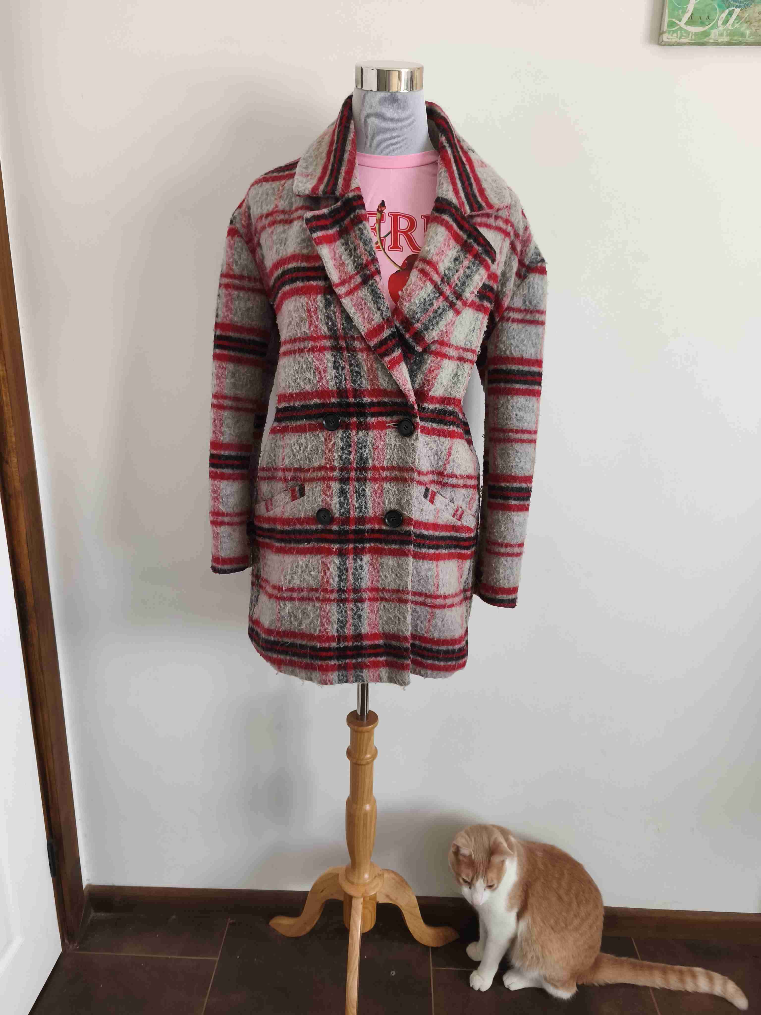 Abrigo de cuadras gris y rojo - miniatura 3