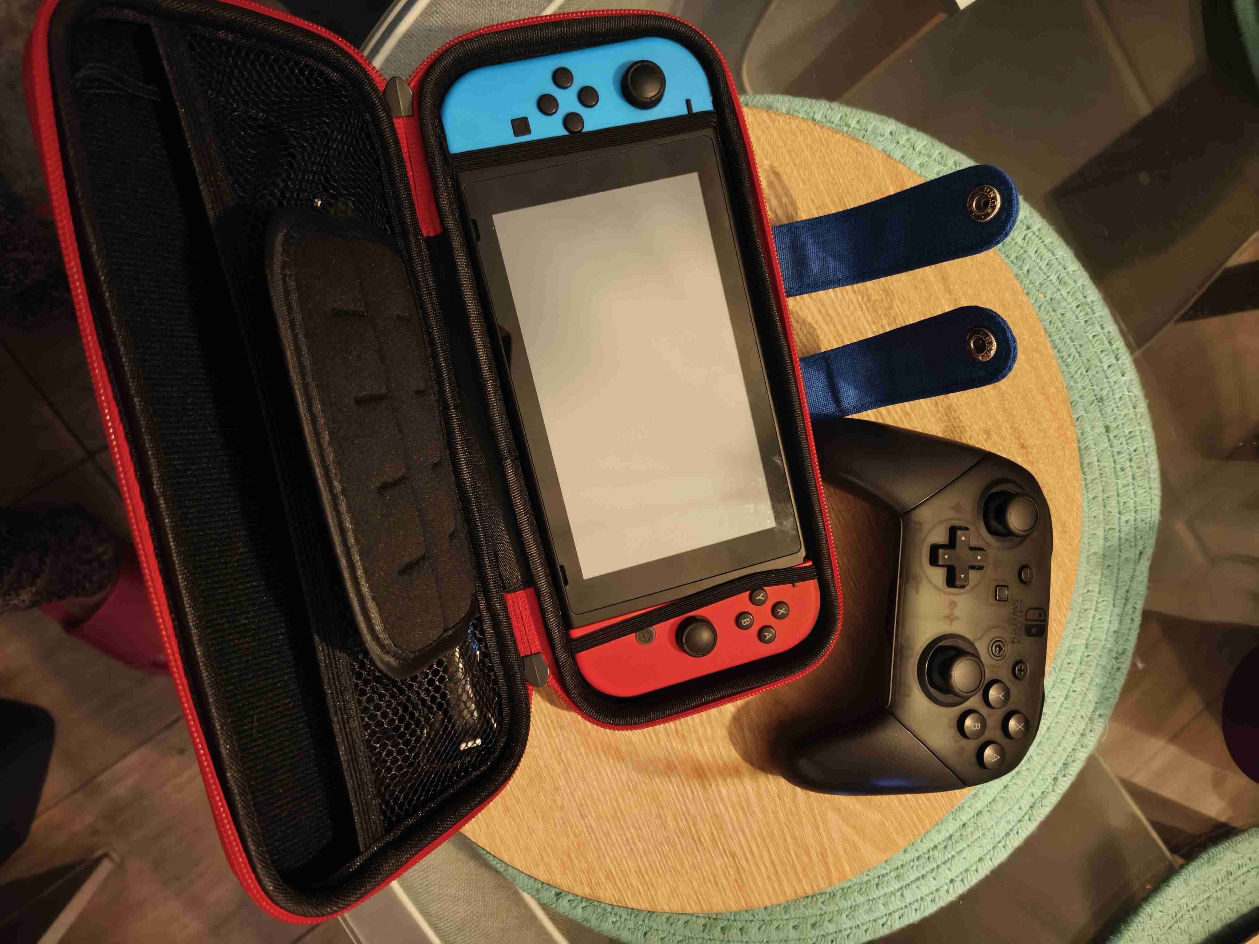 Switch + estuche + control adicional - 2