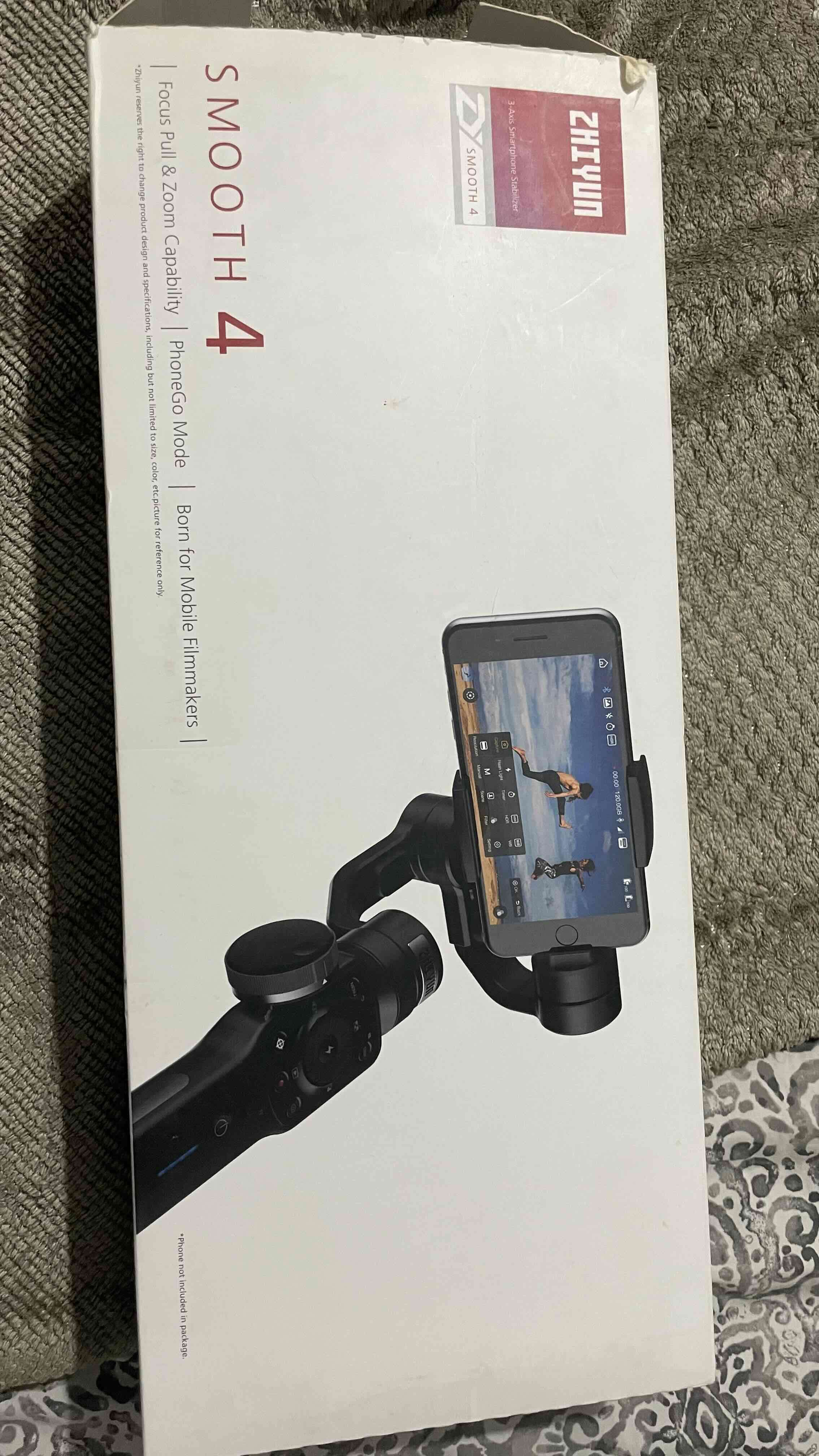 Estabilizador Zhiyun Smooth 4 - miniatura 1