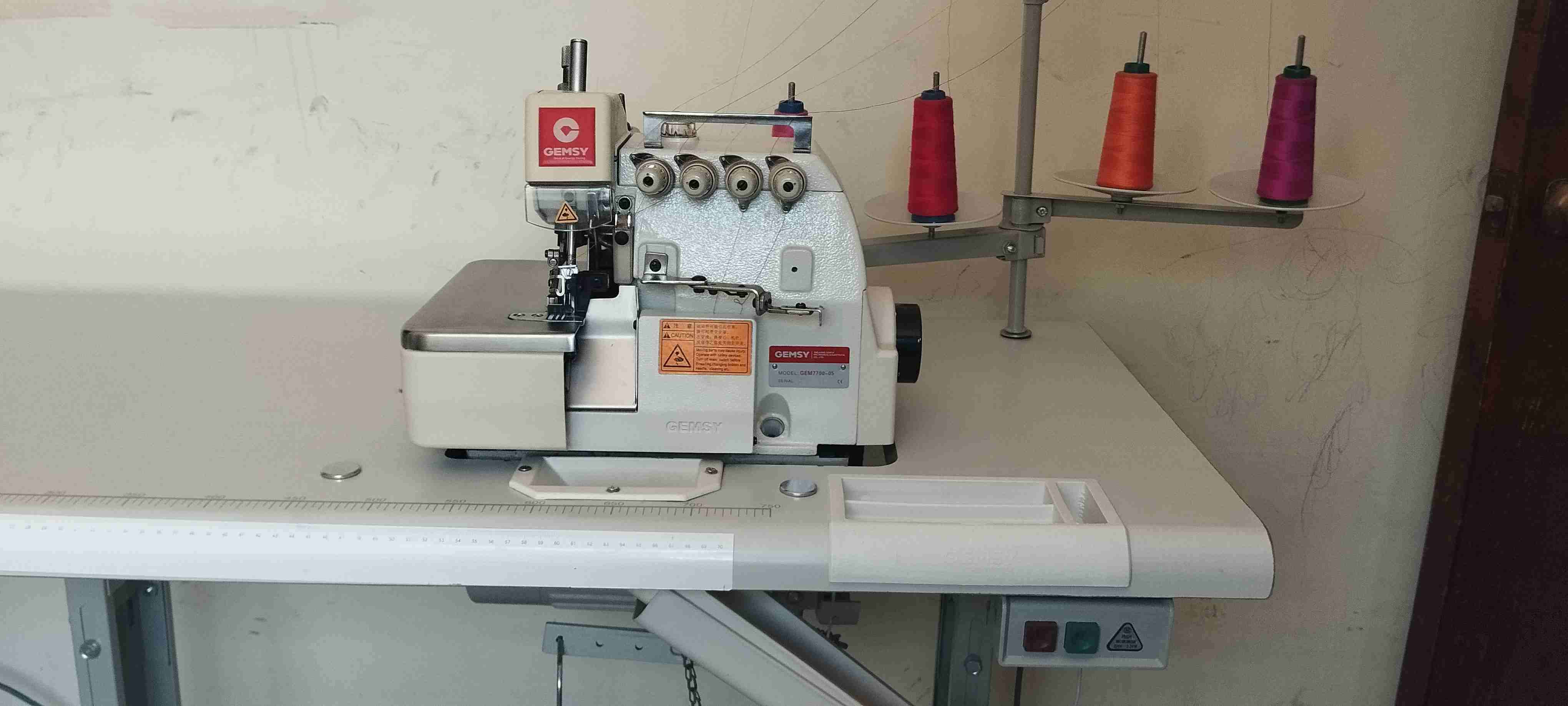 Máquina overlock industrial 5 hilos - 5