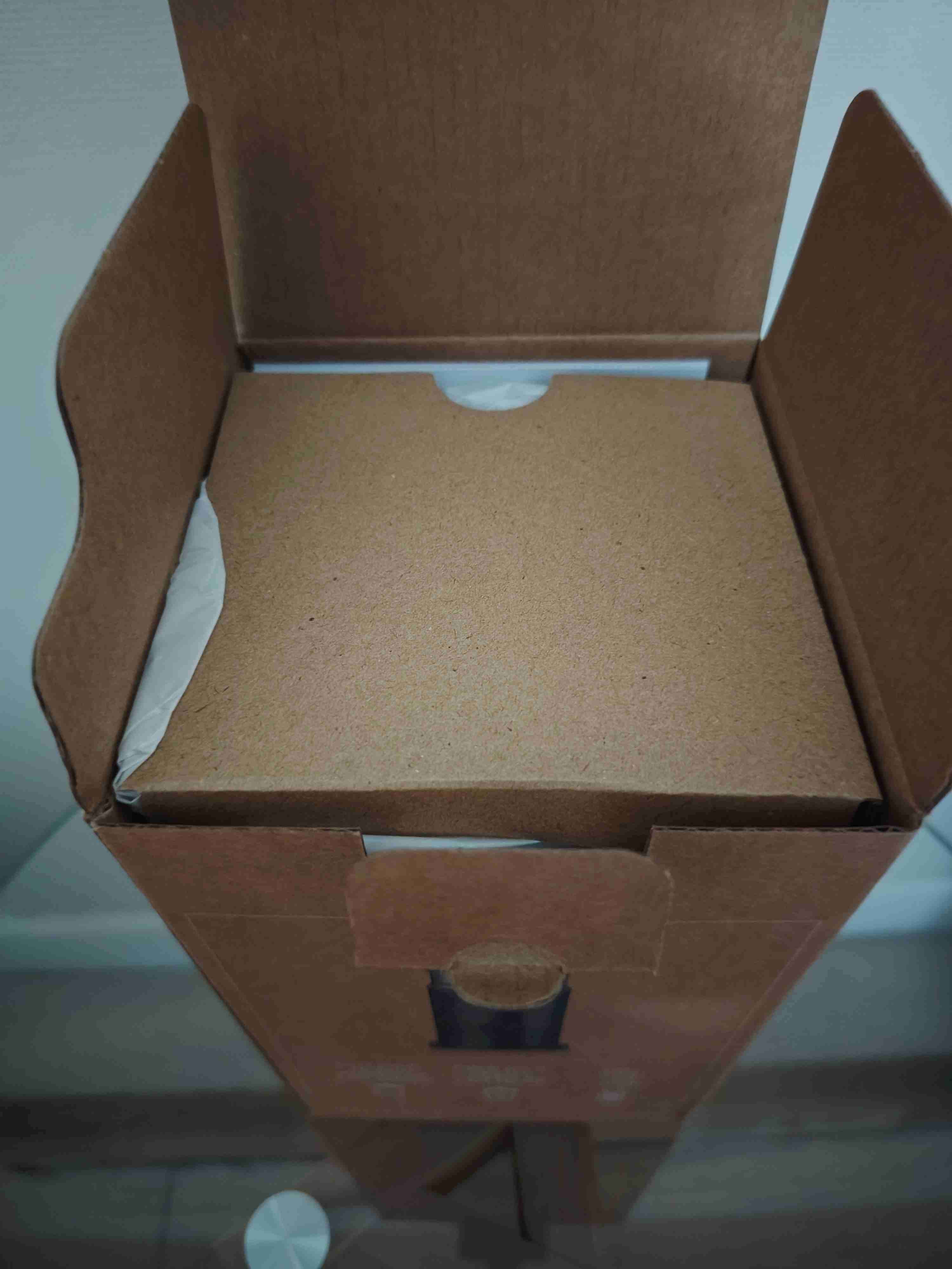 Espumador de leche Nespresso modelo Aeroccino 03 - miniatura 2