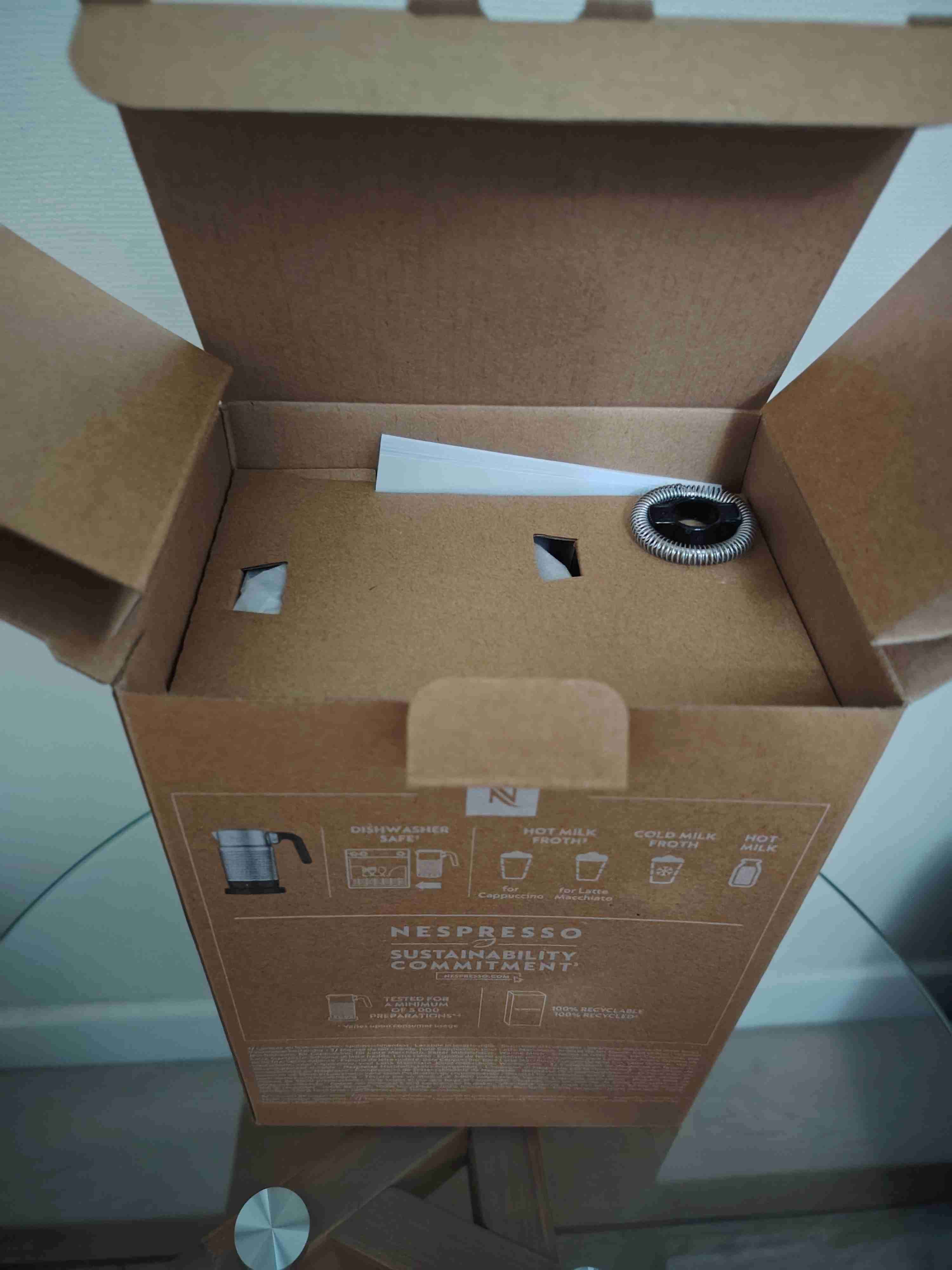 Espumador de leche Nespresso modelo Aeroccino 04 - miniatura 2