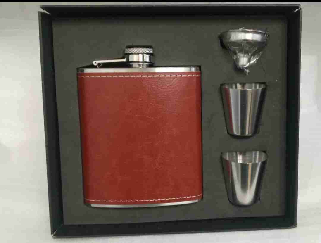 Set petaca de acero inoxidable