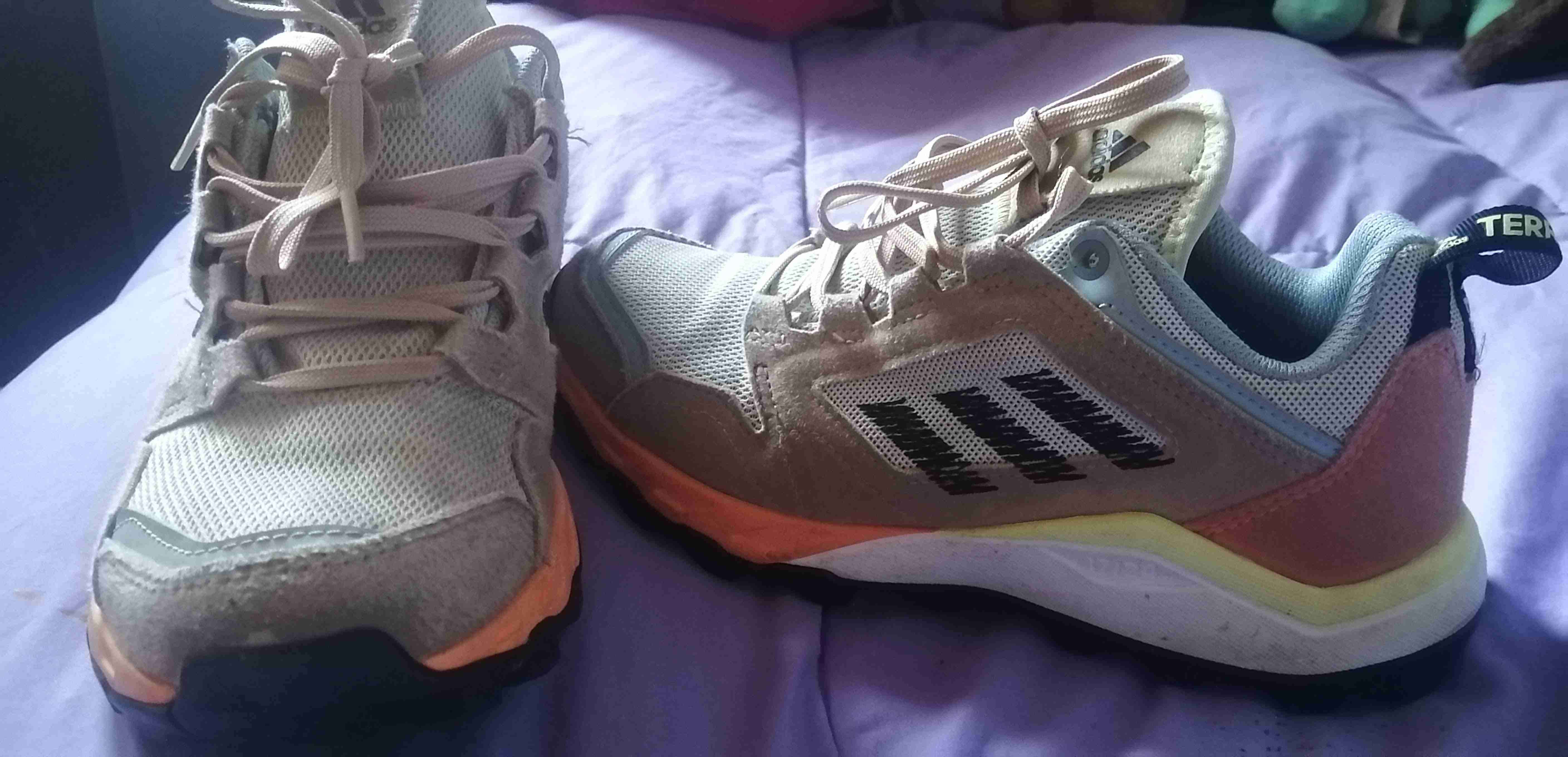 Zapatillas deportivas Adidas beige - miniatura 1