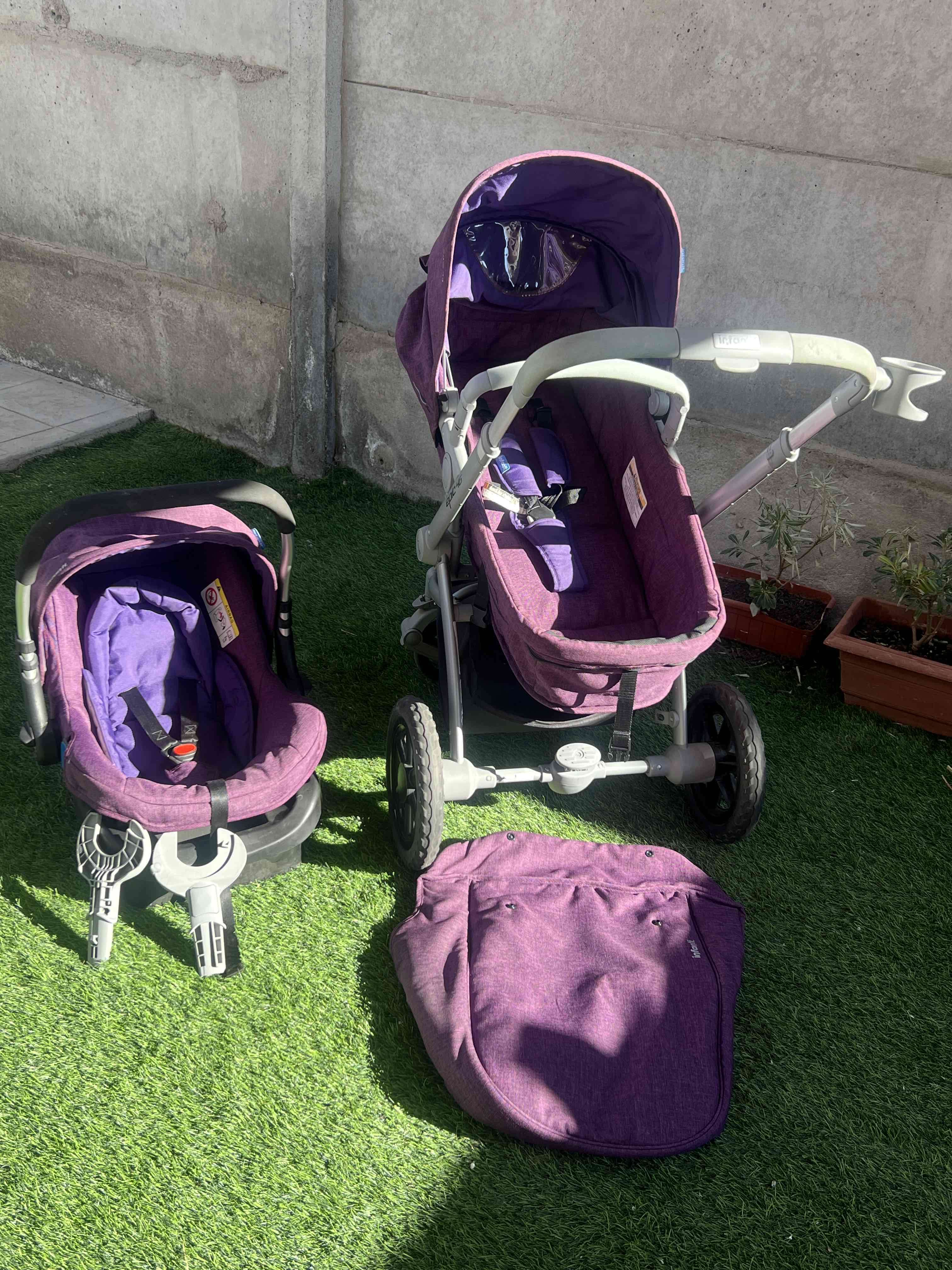 Coche de bebé + huevito auto - miniatura 1