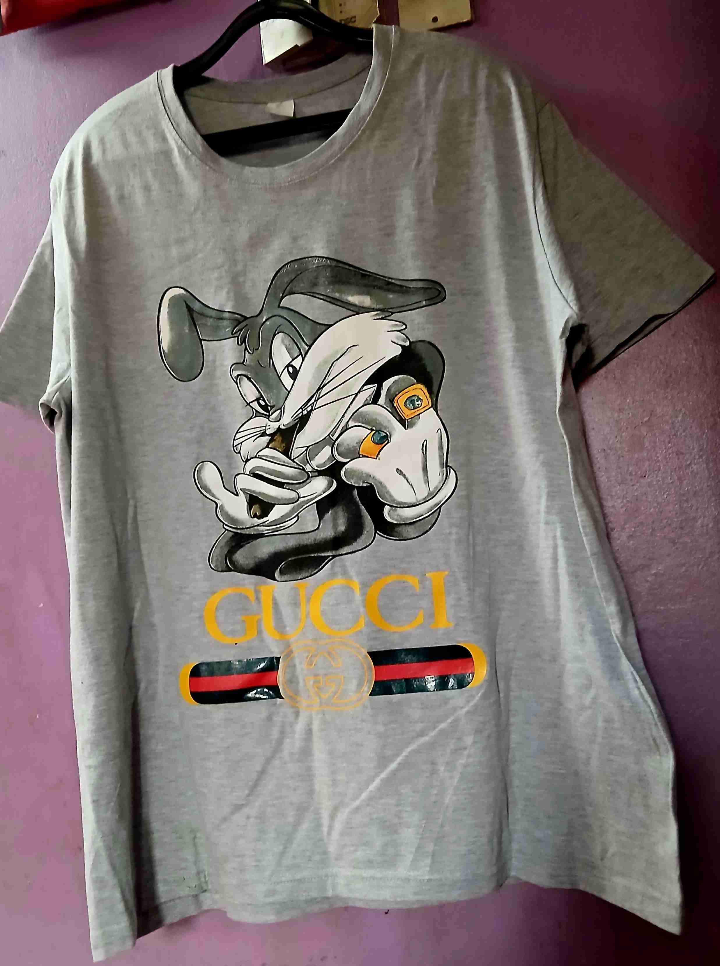 Polera gris bugs bunny