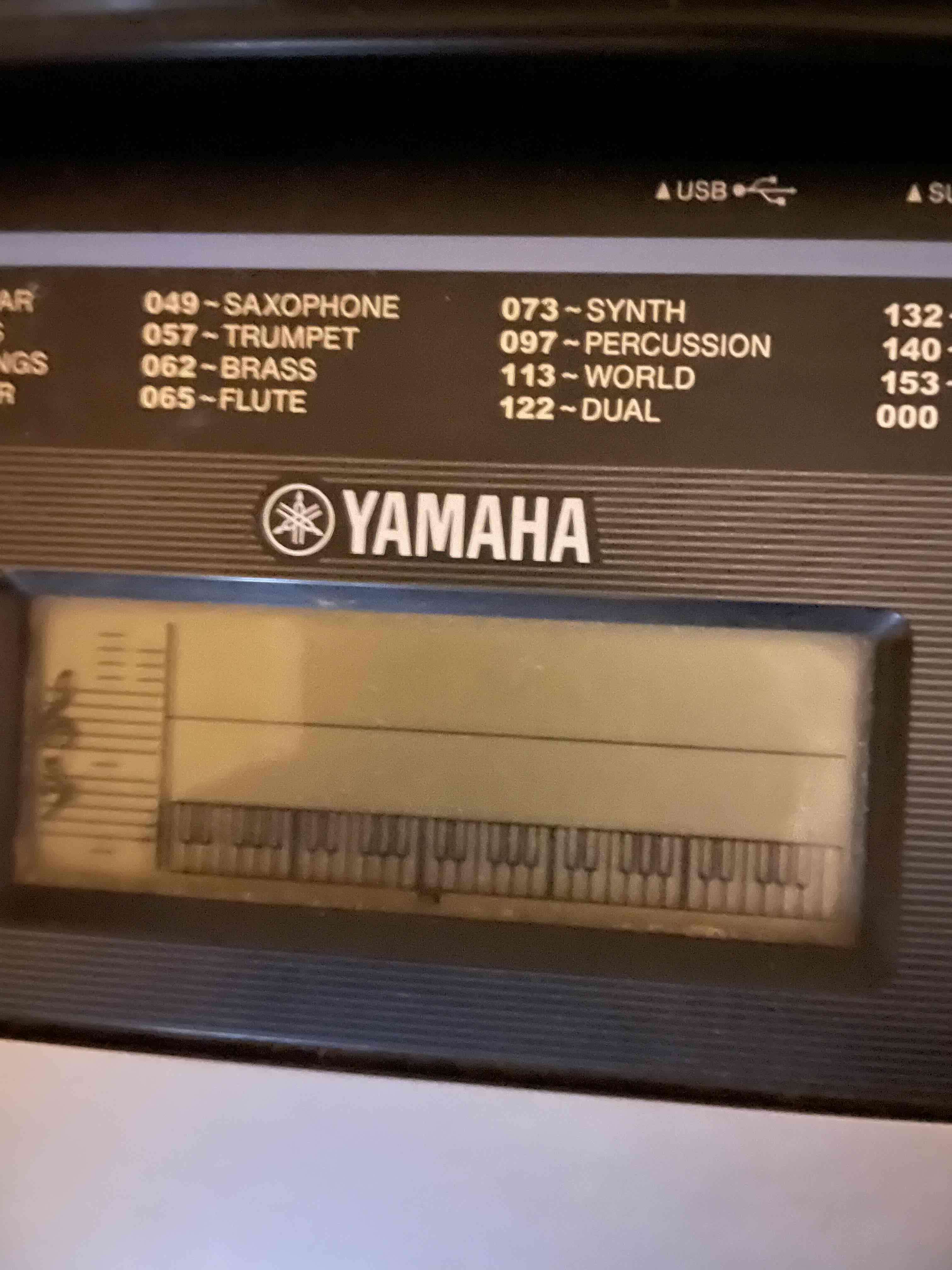 Teclado electrónico Yamaha - miniatura 2