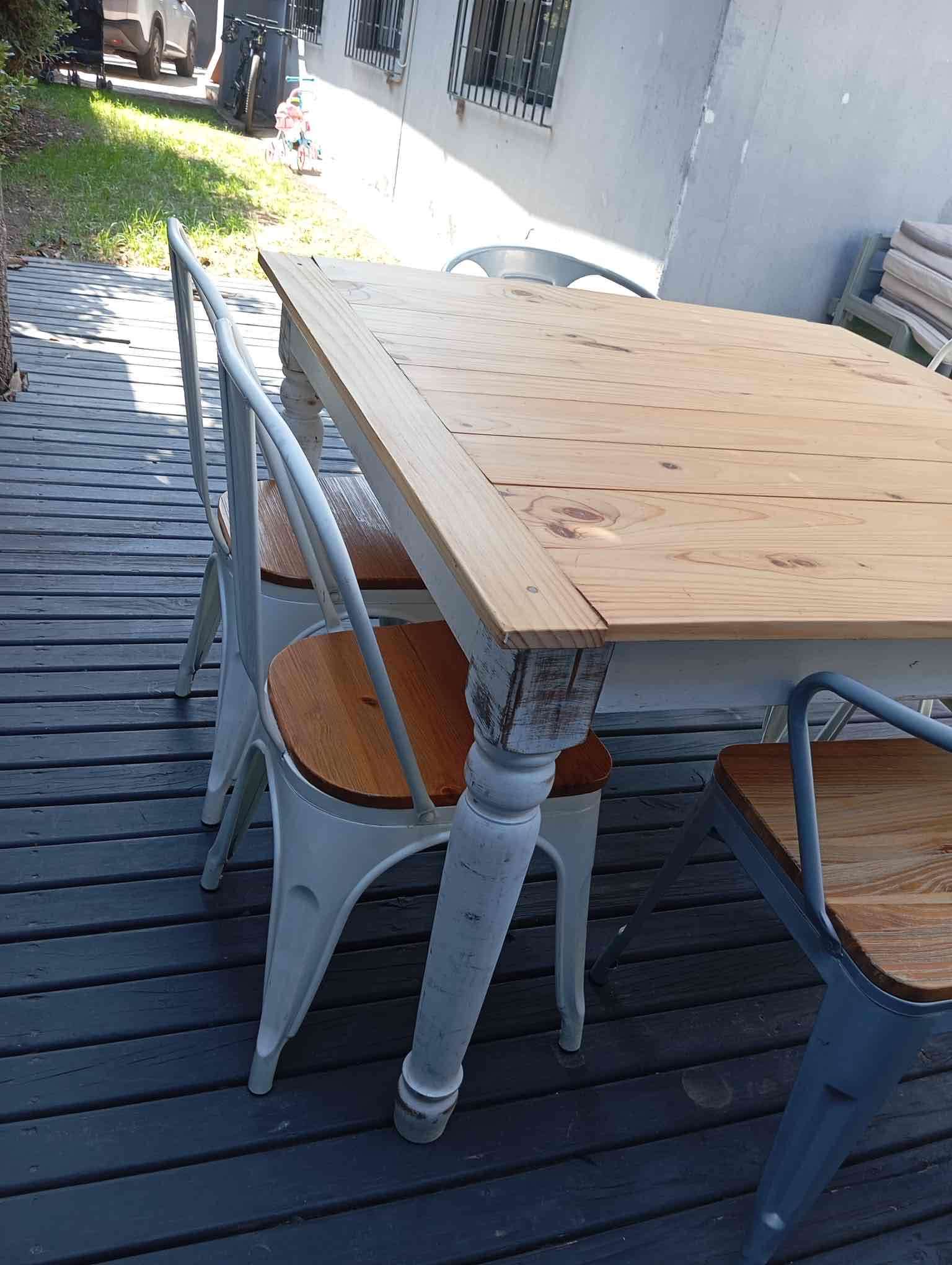 Conjunto comedor madera y sillas tolix - 5