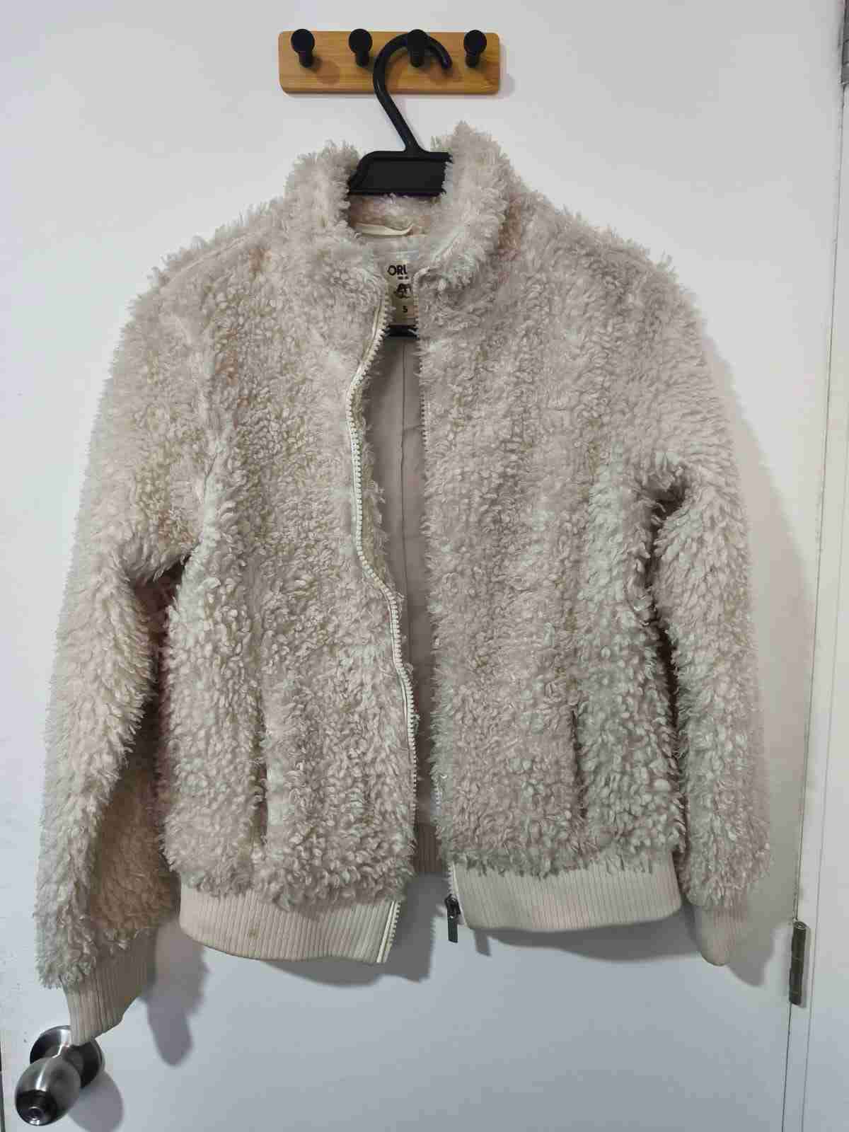 Chaqueta beige de lana sintética - 1