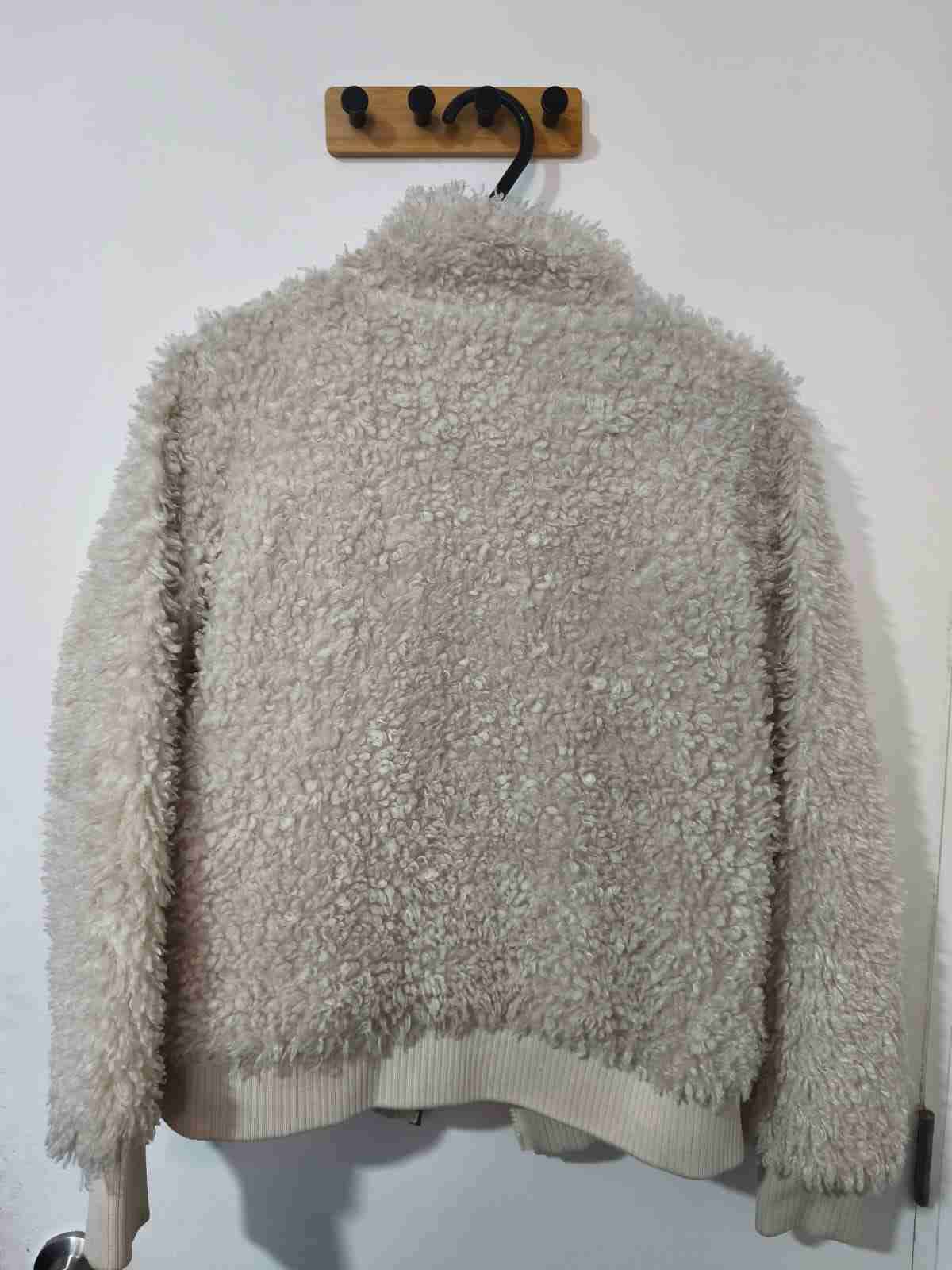 Chaqueta beige de lana sintética - 2