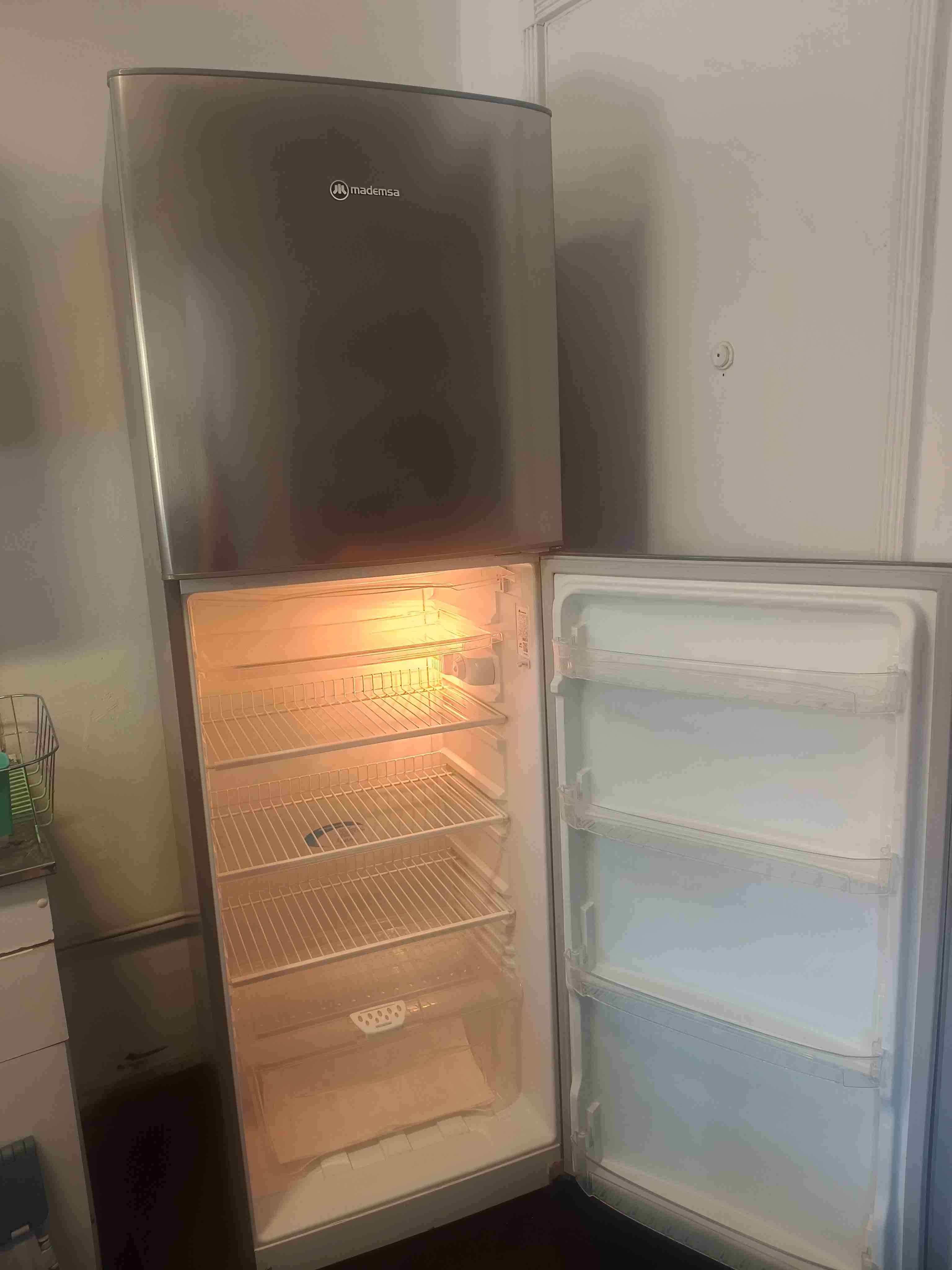 Refrigerador Mademsa plateado - 2