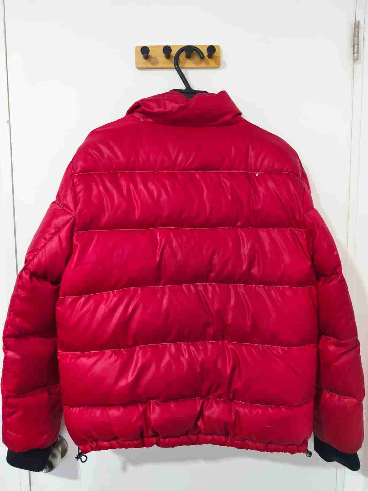 Chaqueta acolchada roja - miniatura 2