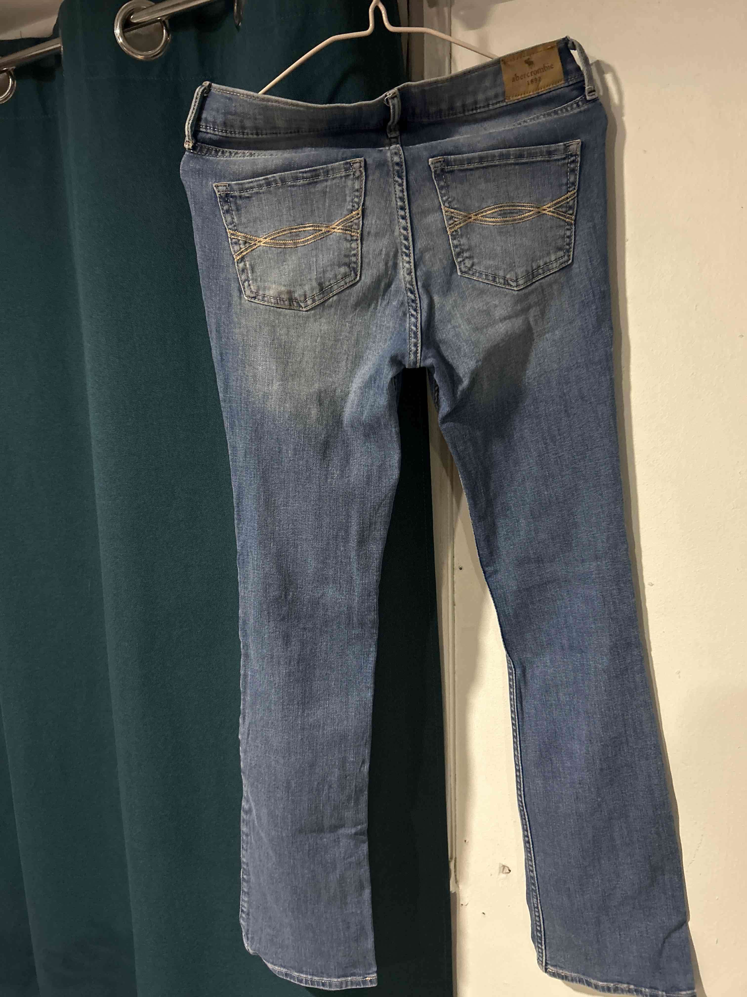 Jeans clásicos azul claro - miniatura 3