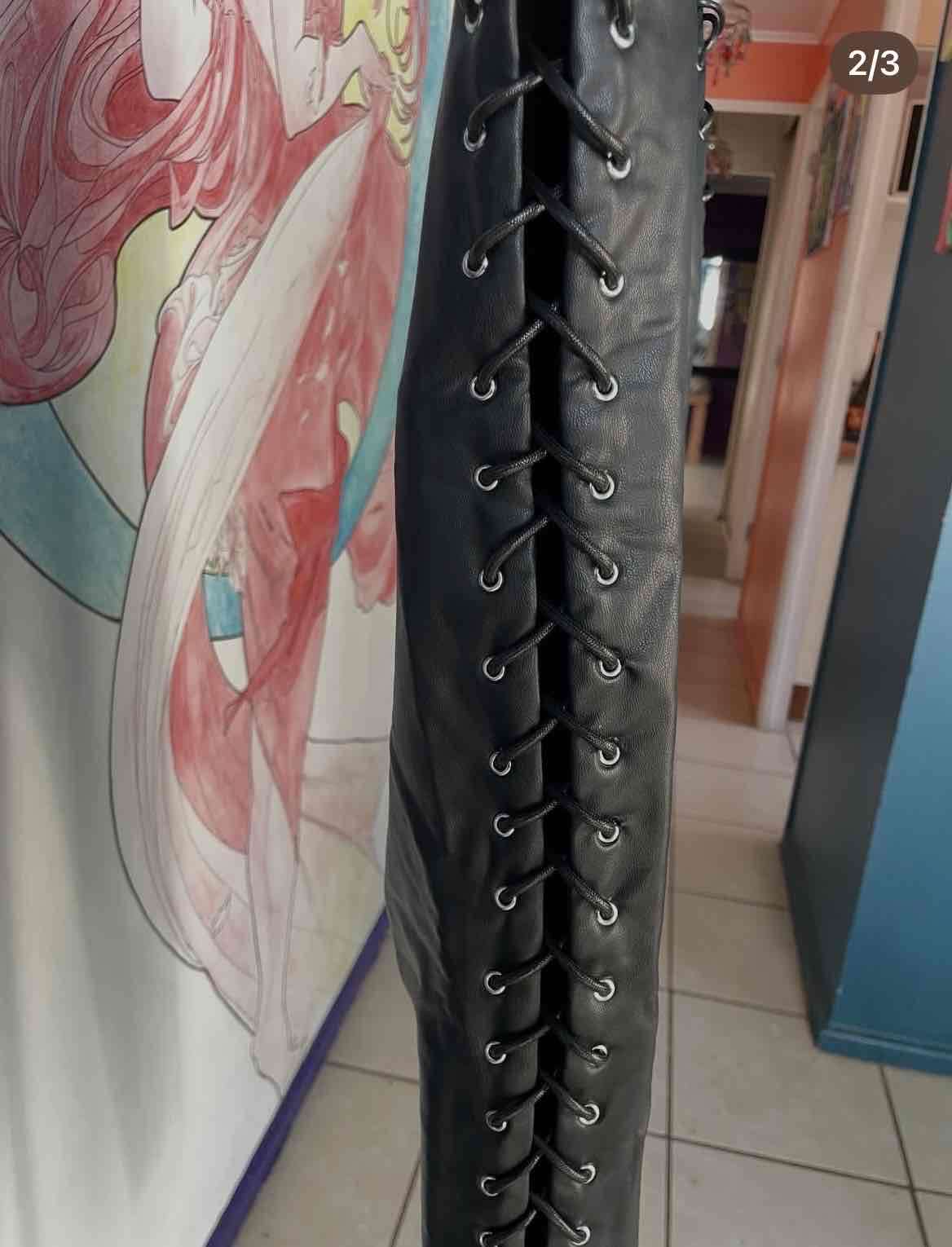 Pantalones de eco cuero negro con cordones - miniatura 2