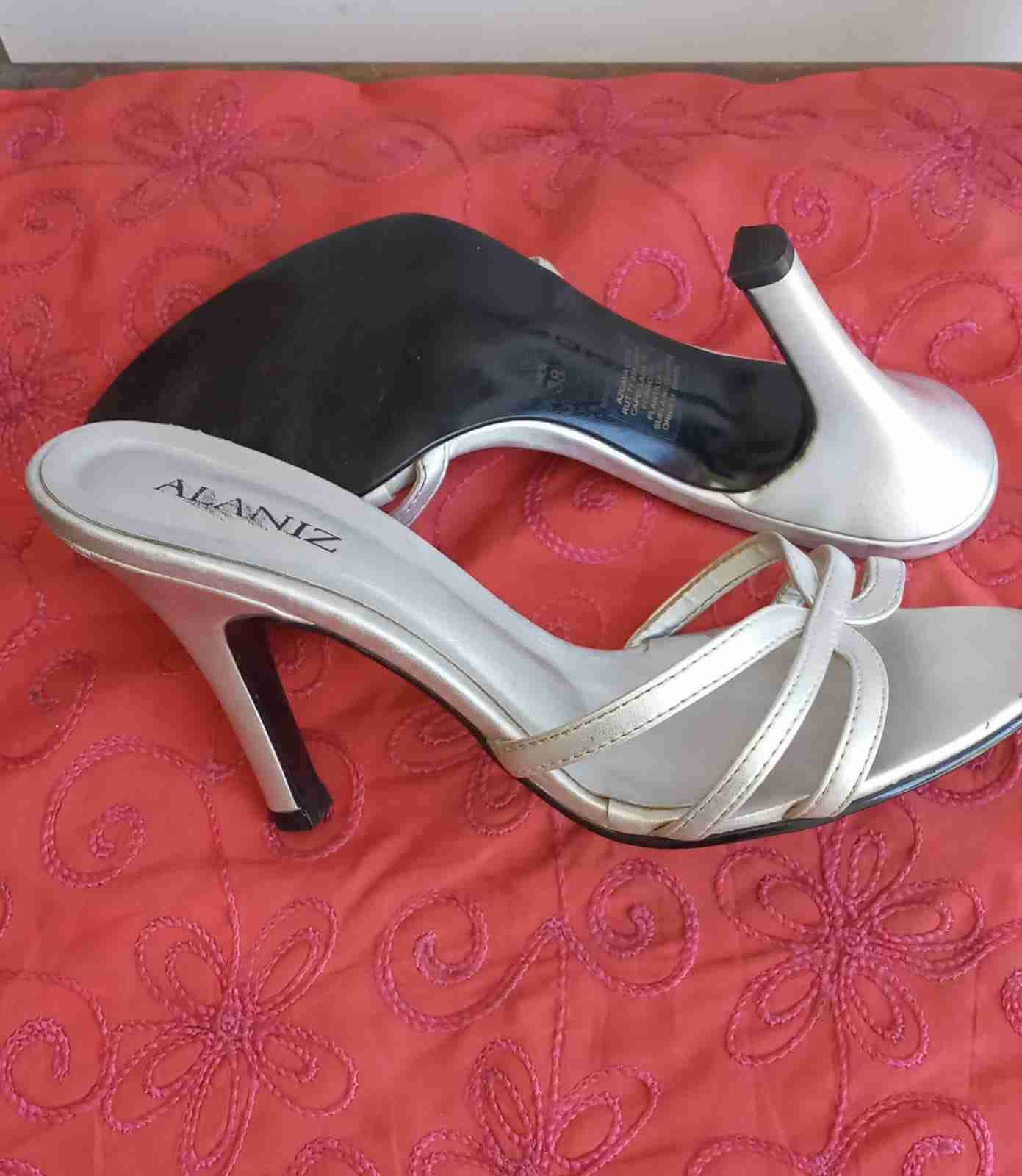 Sandalias plateadas Alaniz