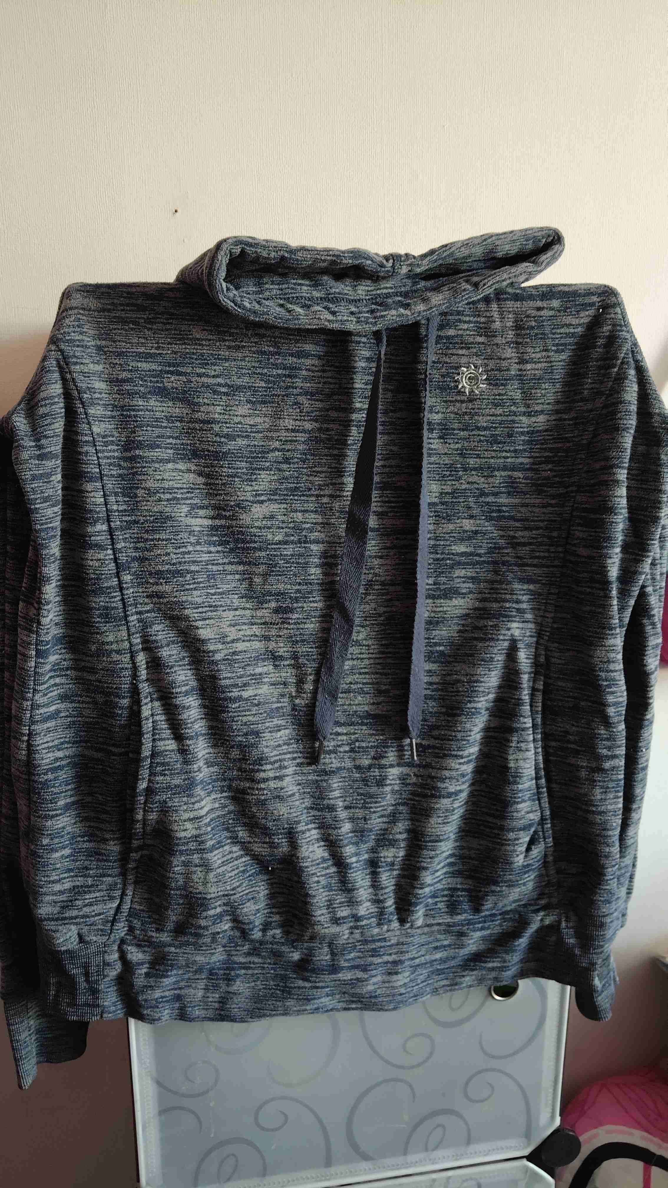 Polerón gris con capucha Snuggle Squad - 6