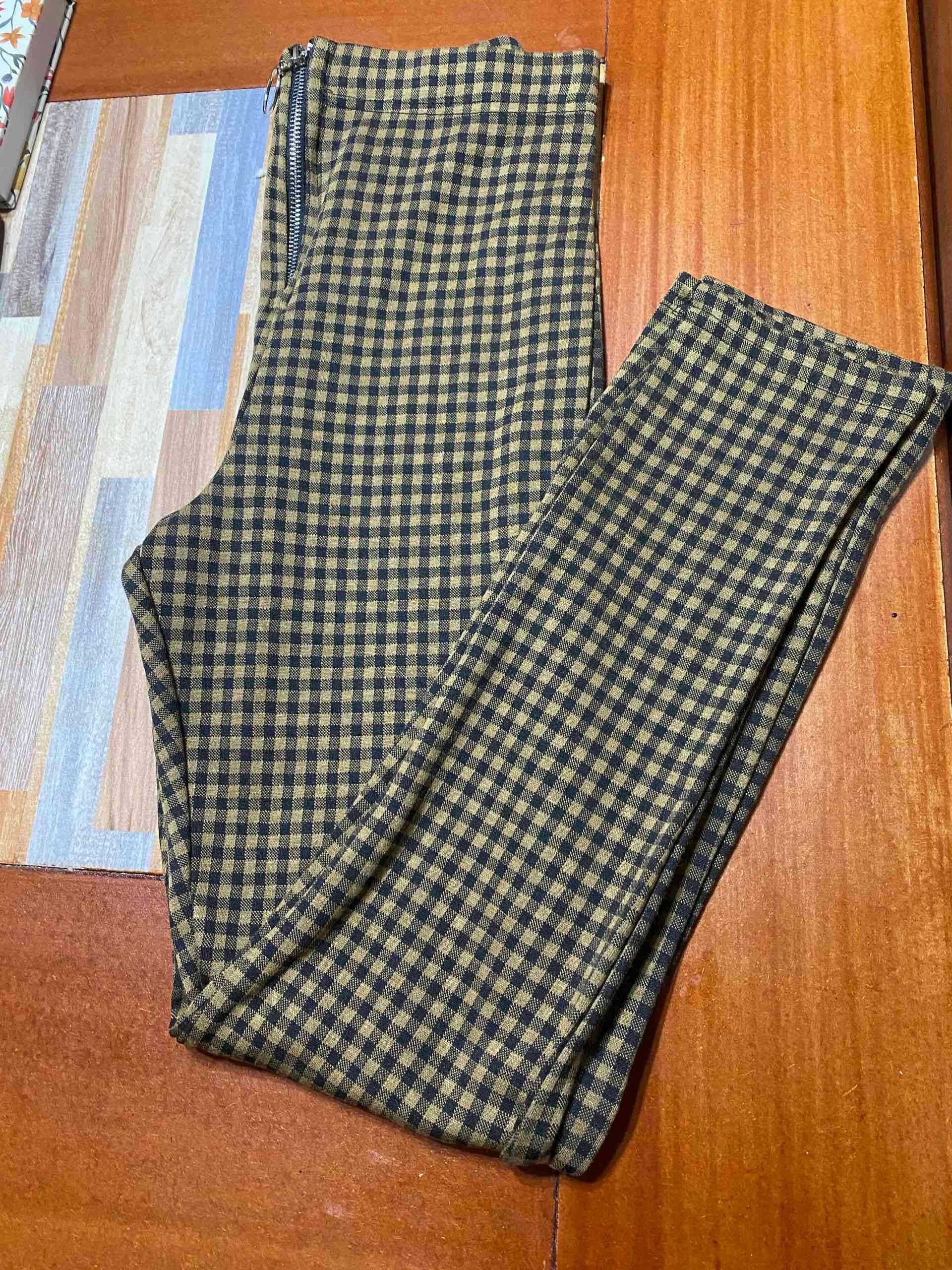Pantalones de tela a cuadros
