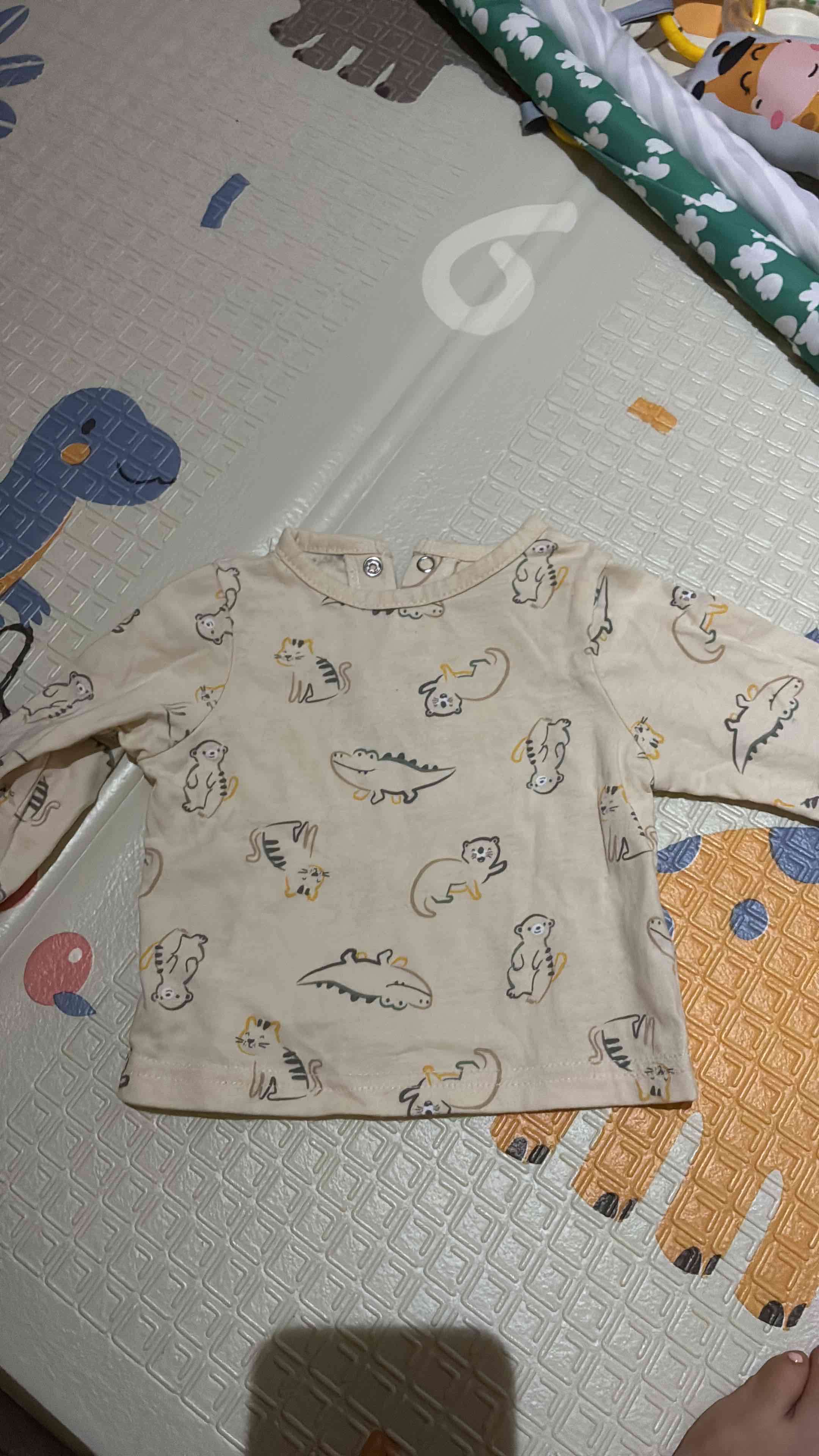 Polerón infantil con diseño animales