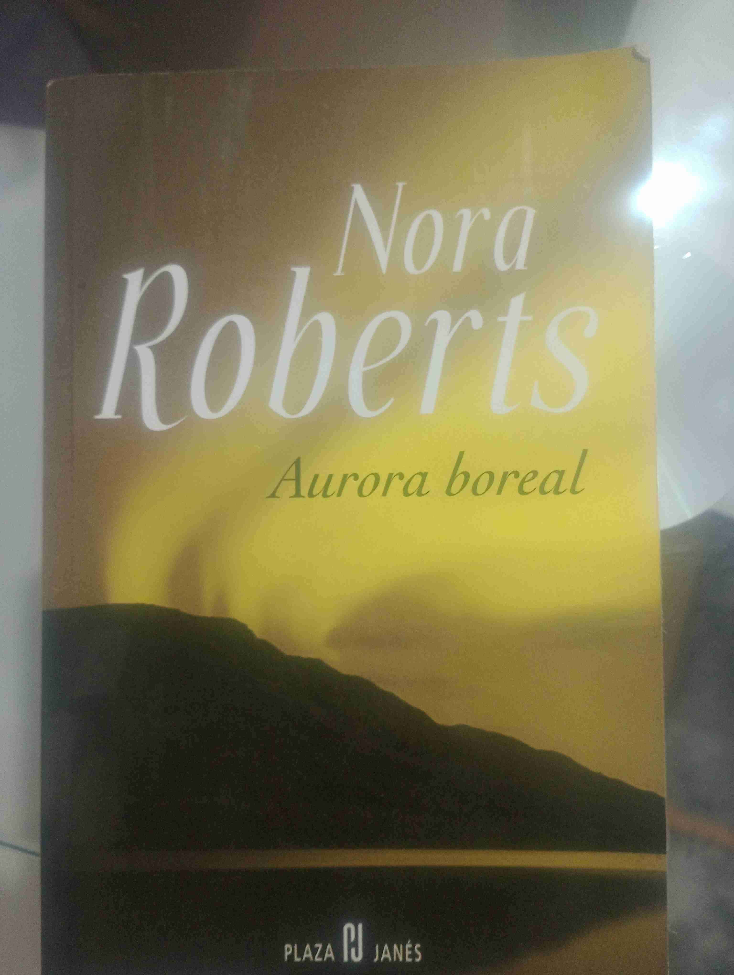 Libro 'Aurora boreal' de Nora Roberts - miniatura 1