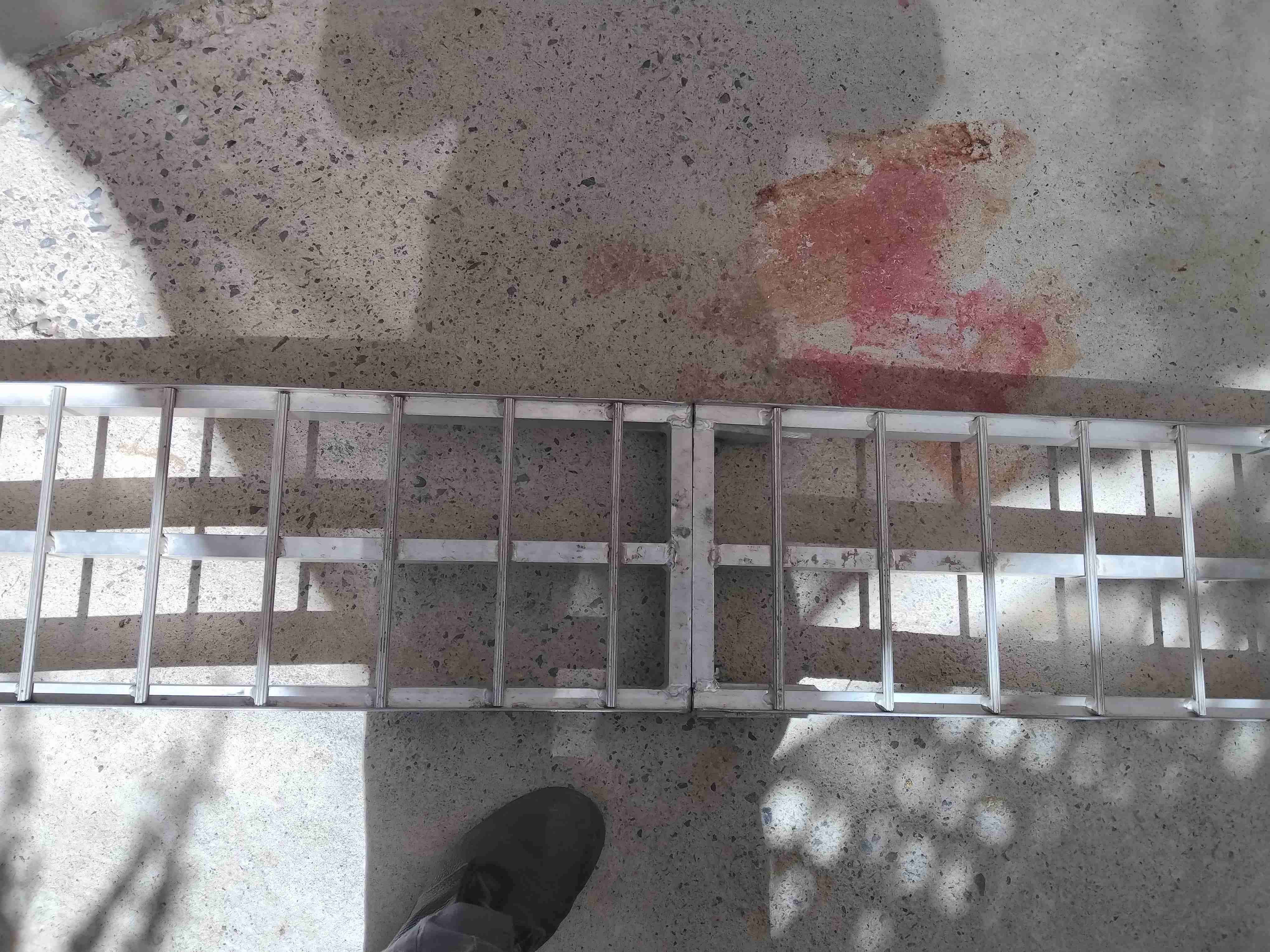 Baranda metálica blanca - 5