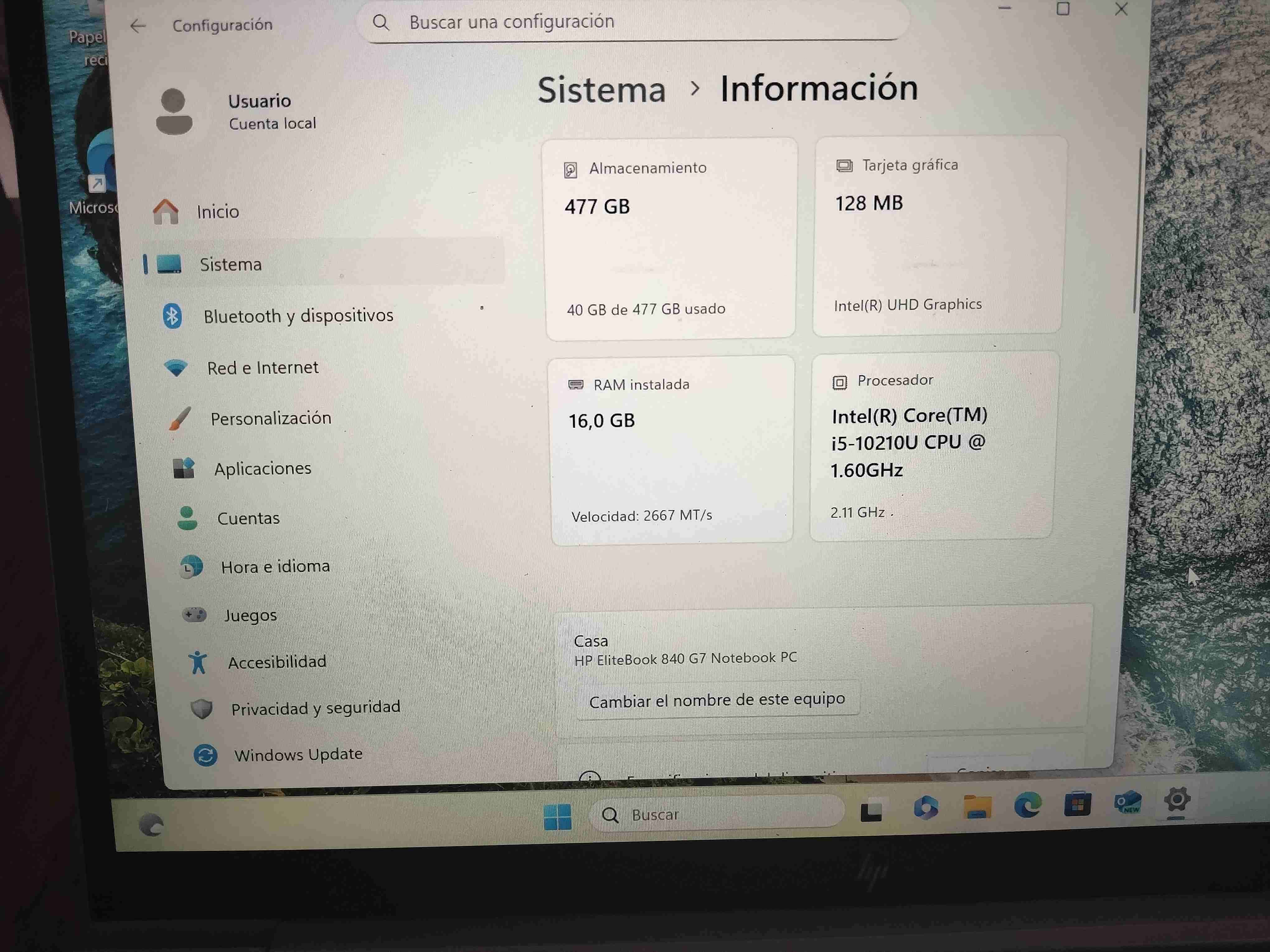 Laptop HP con cargador - 6
