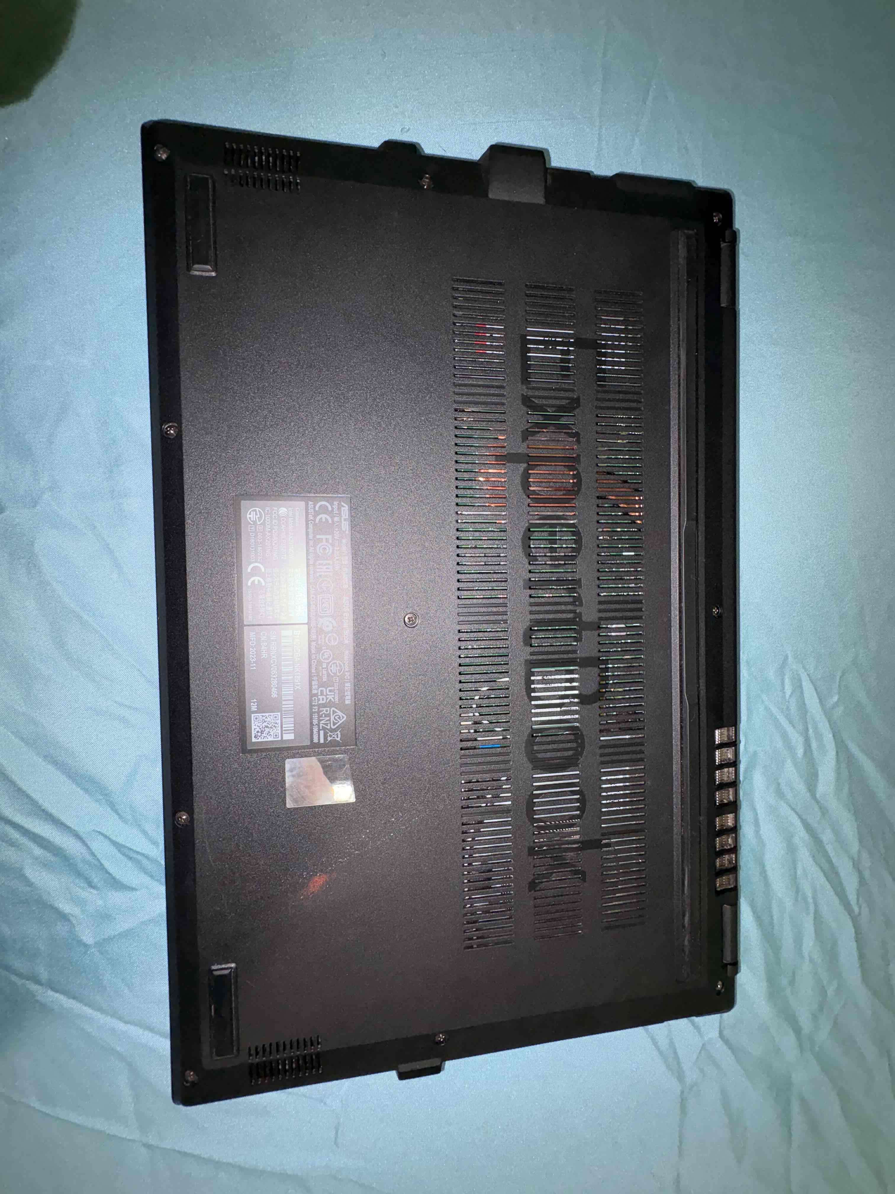 Laptop asus expertbook en buen estado - miniatura 5