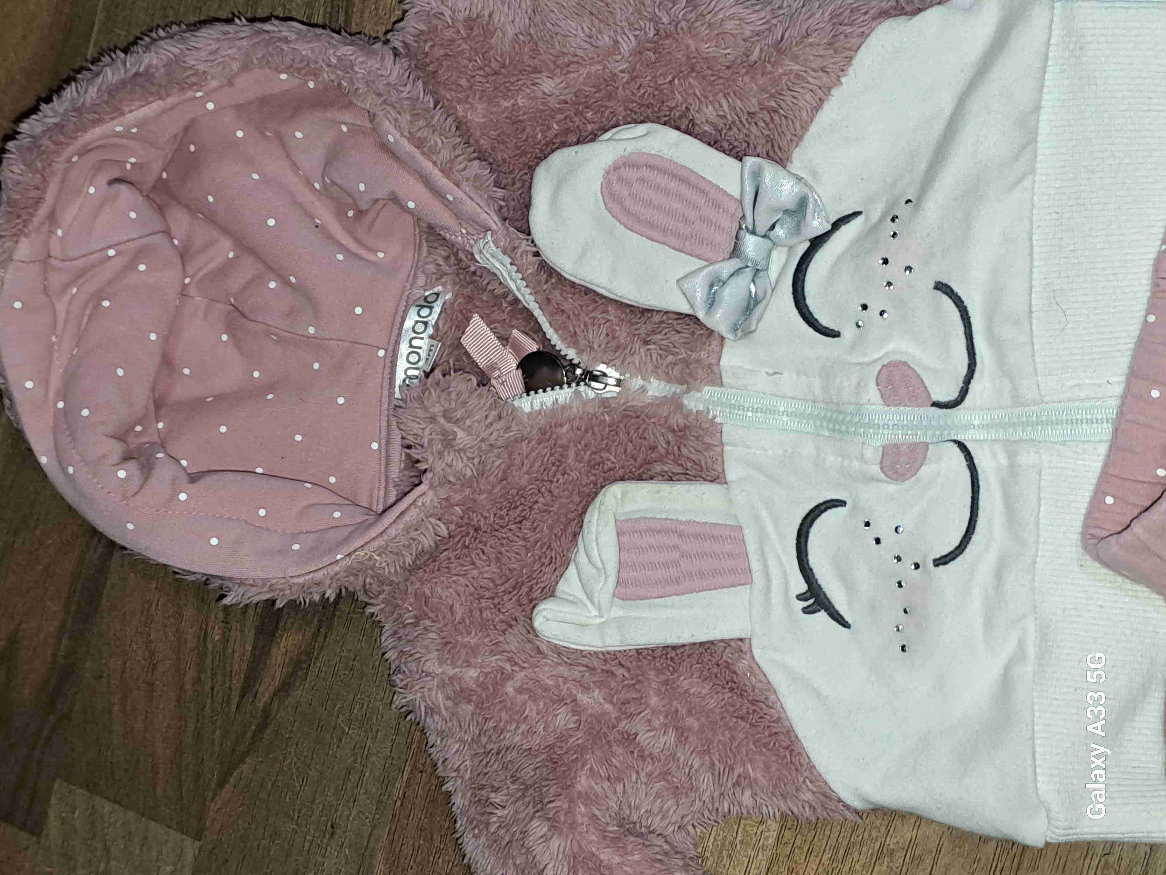 Conjunto bebé con capucha rosa - miniatura 2