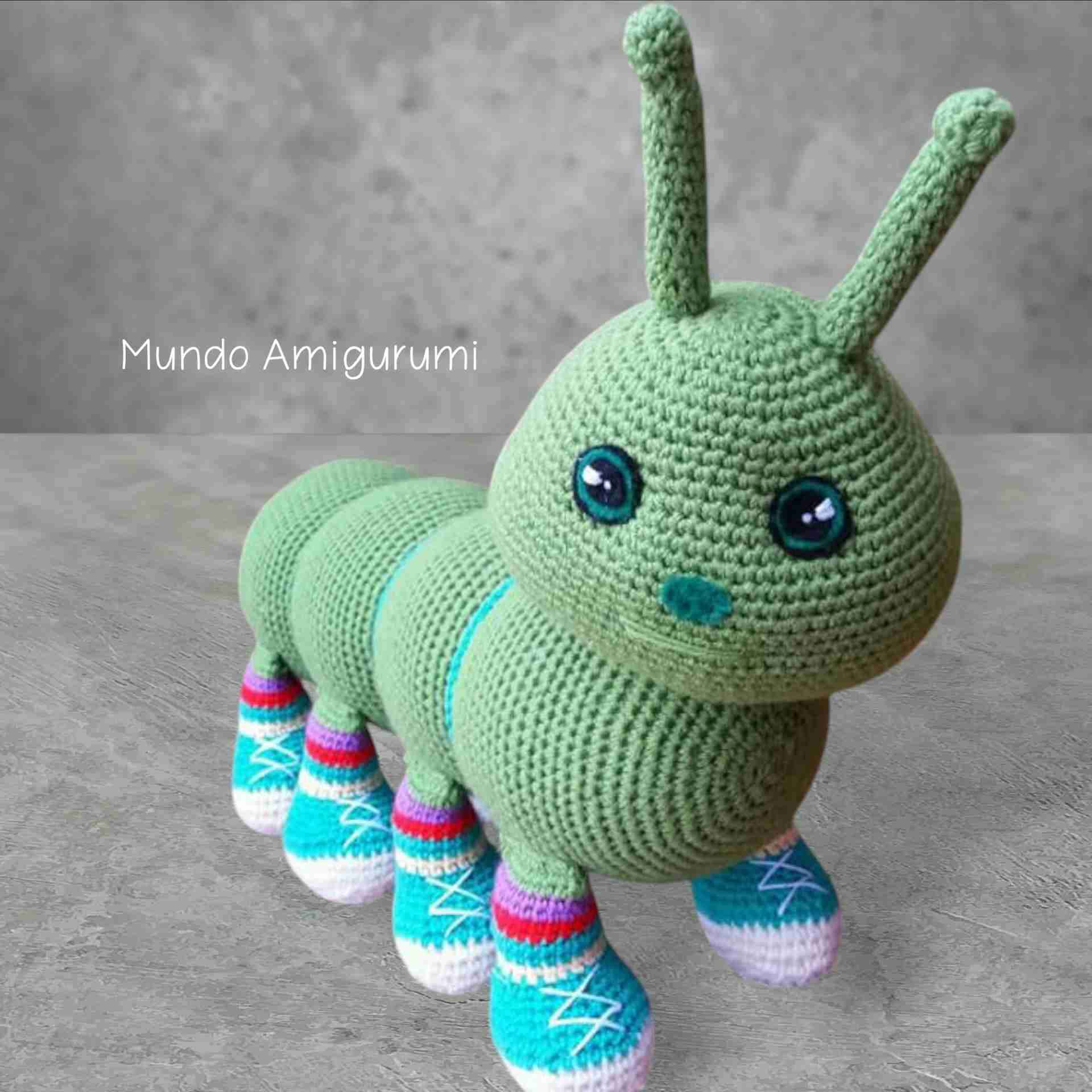 Oruga amigurumi requetepatitas - 2