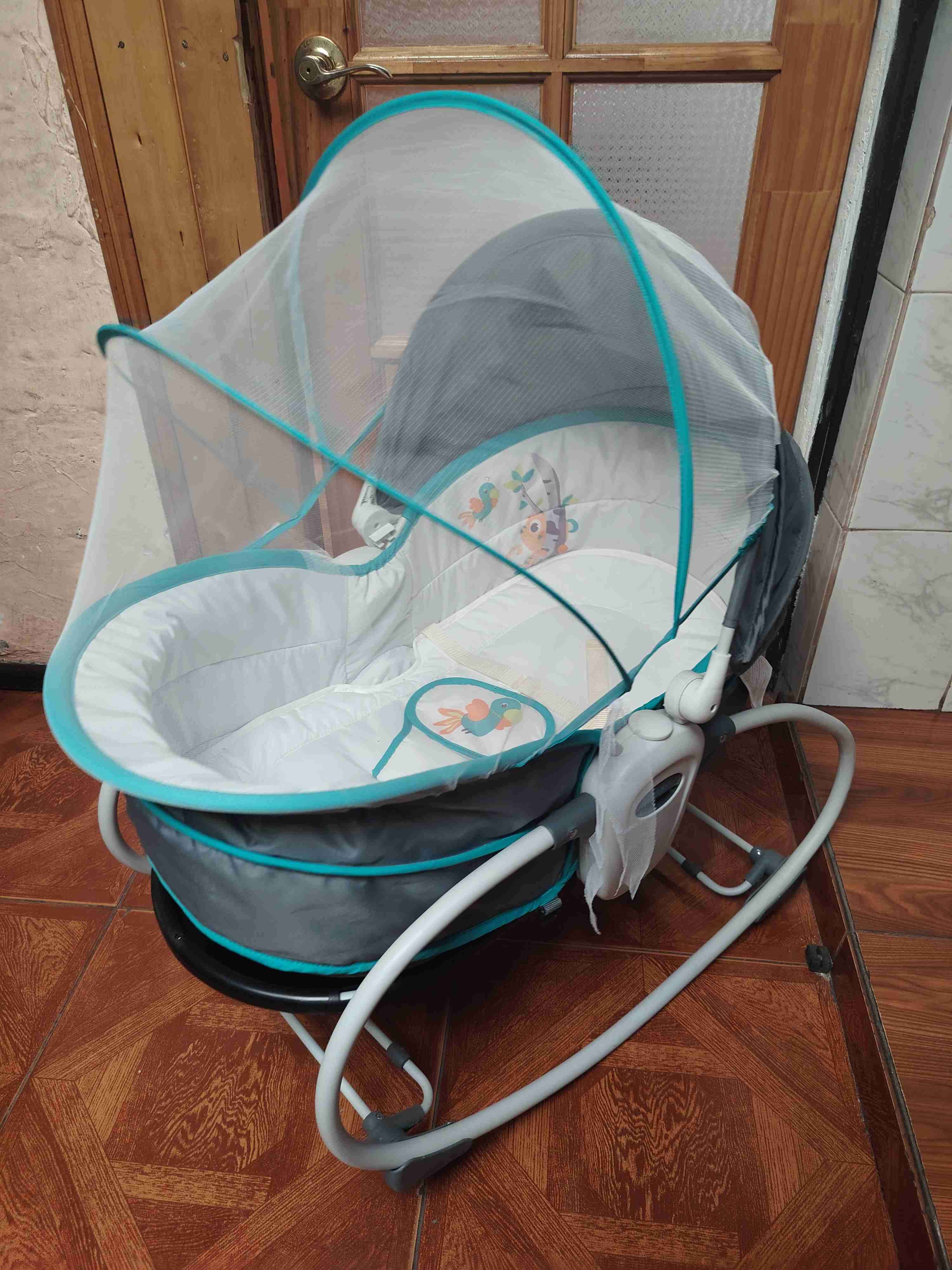 Cuna mecedora para bebé - miniatura 1