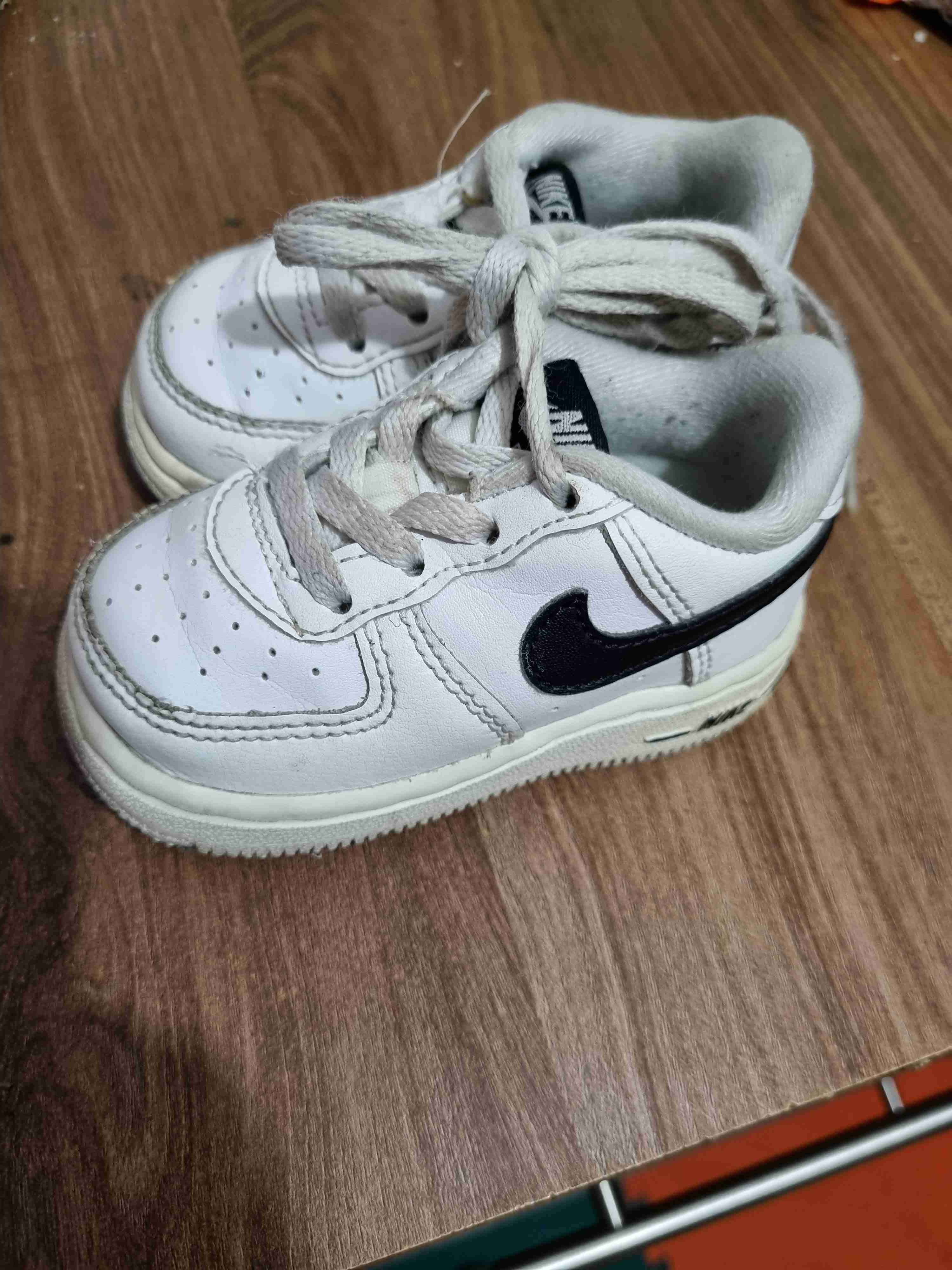 Zapatillas blancas Nike niño n19,5 - miniatura 1
