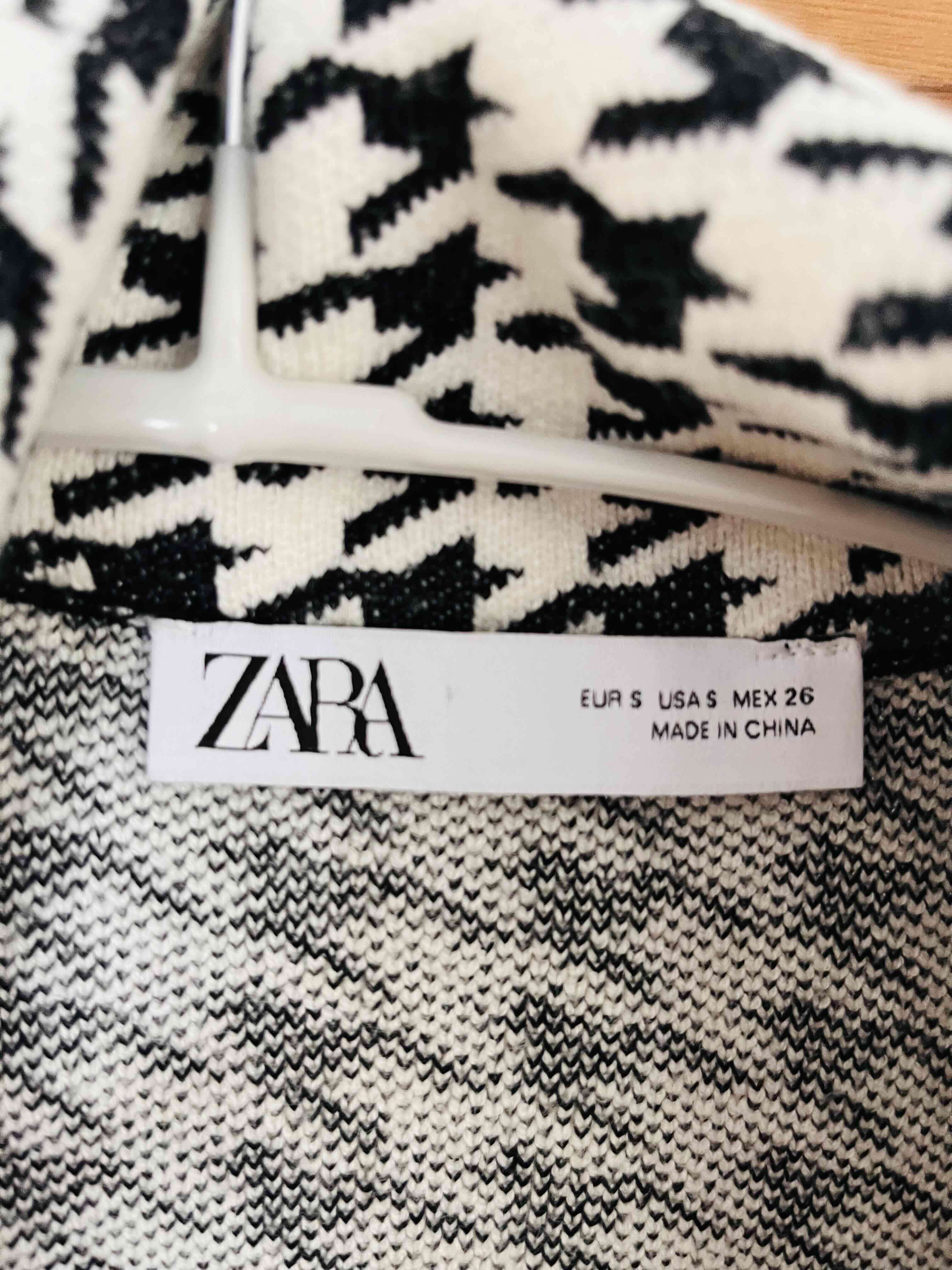Abrigo estampado Zara - miniatura 2