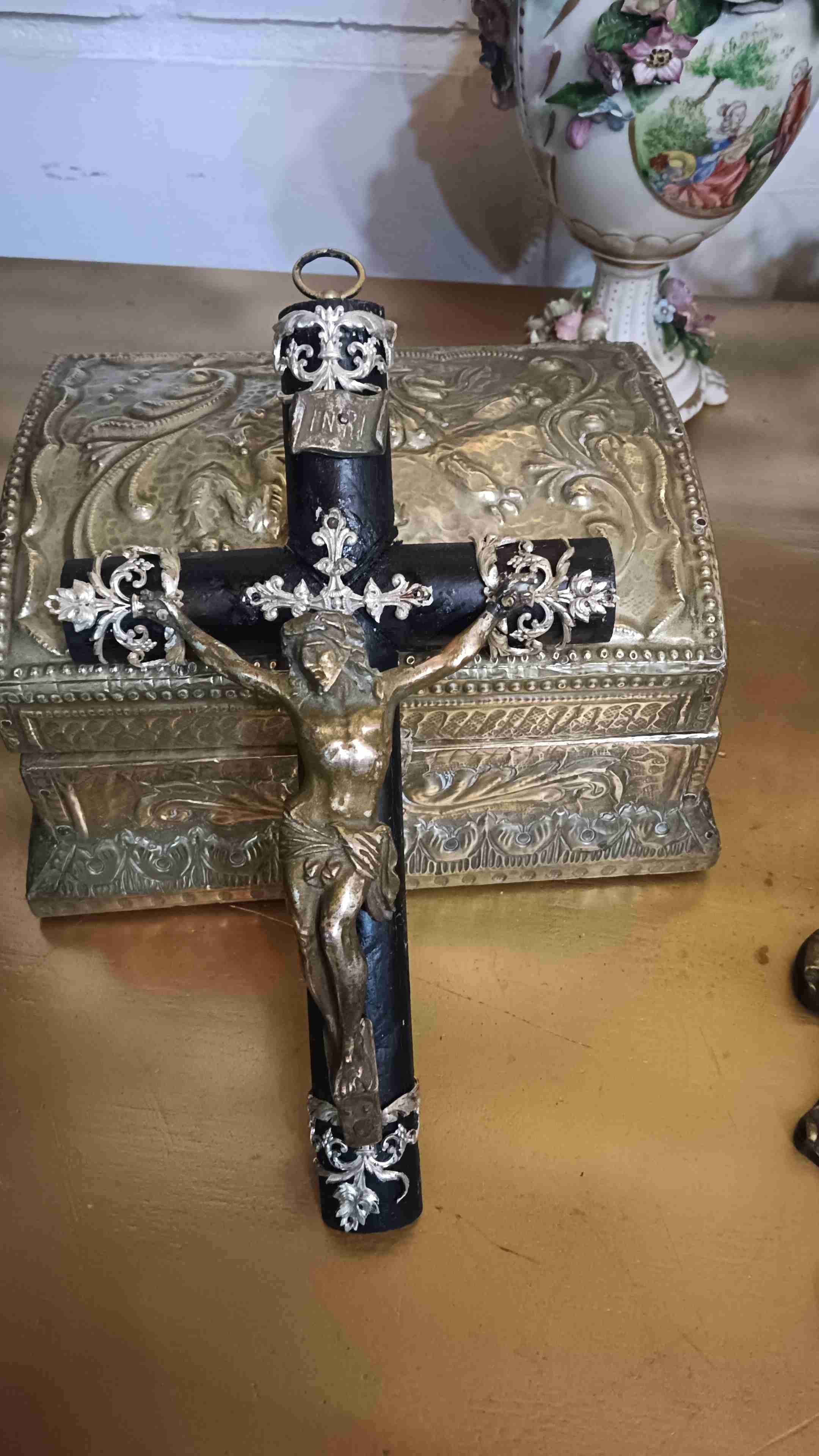 Cruz ornamental antigua - miniatura 1