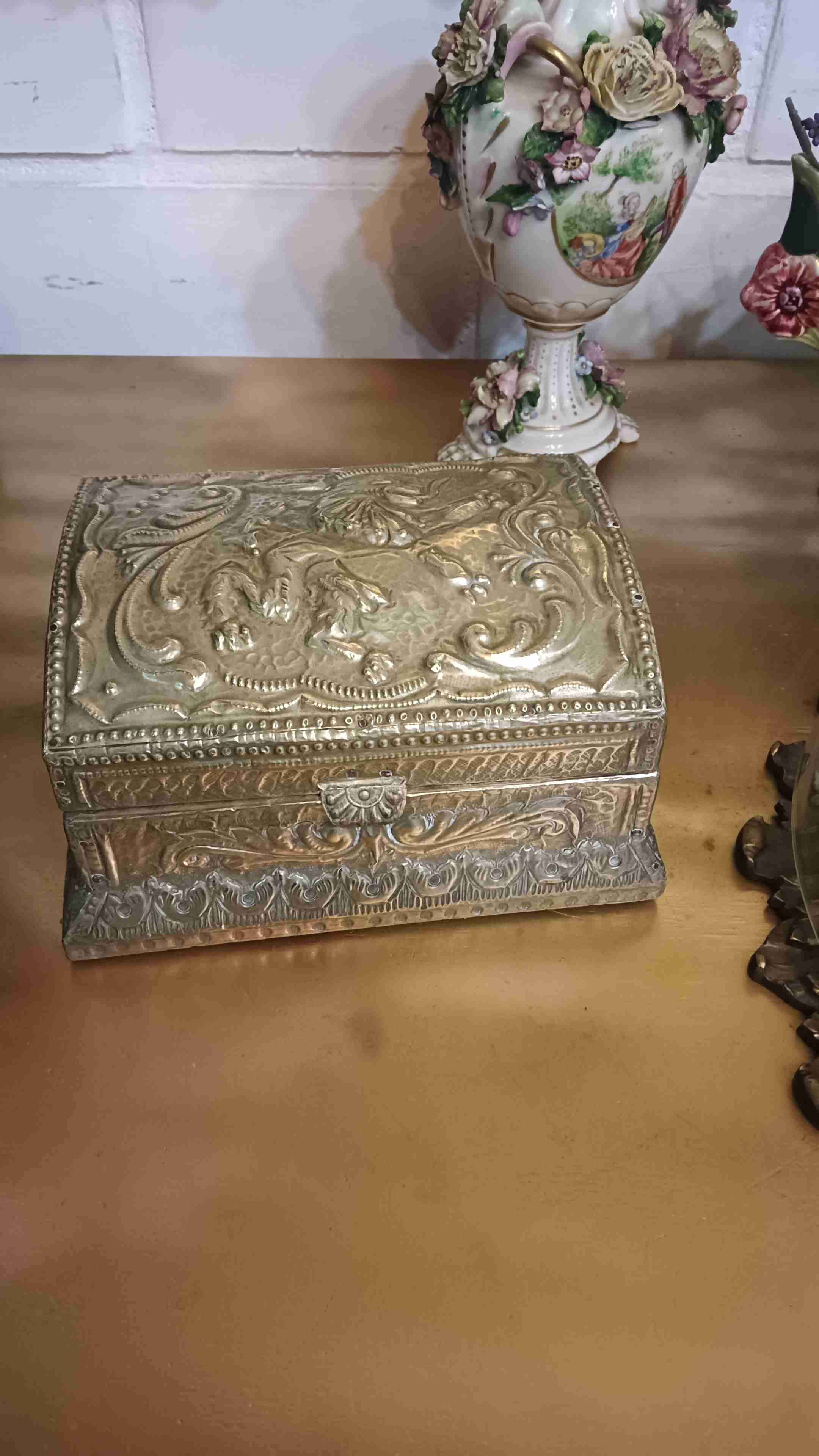Caja de metal decorativa - miniatura 3
