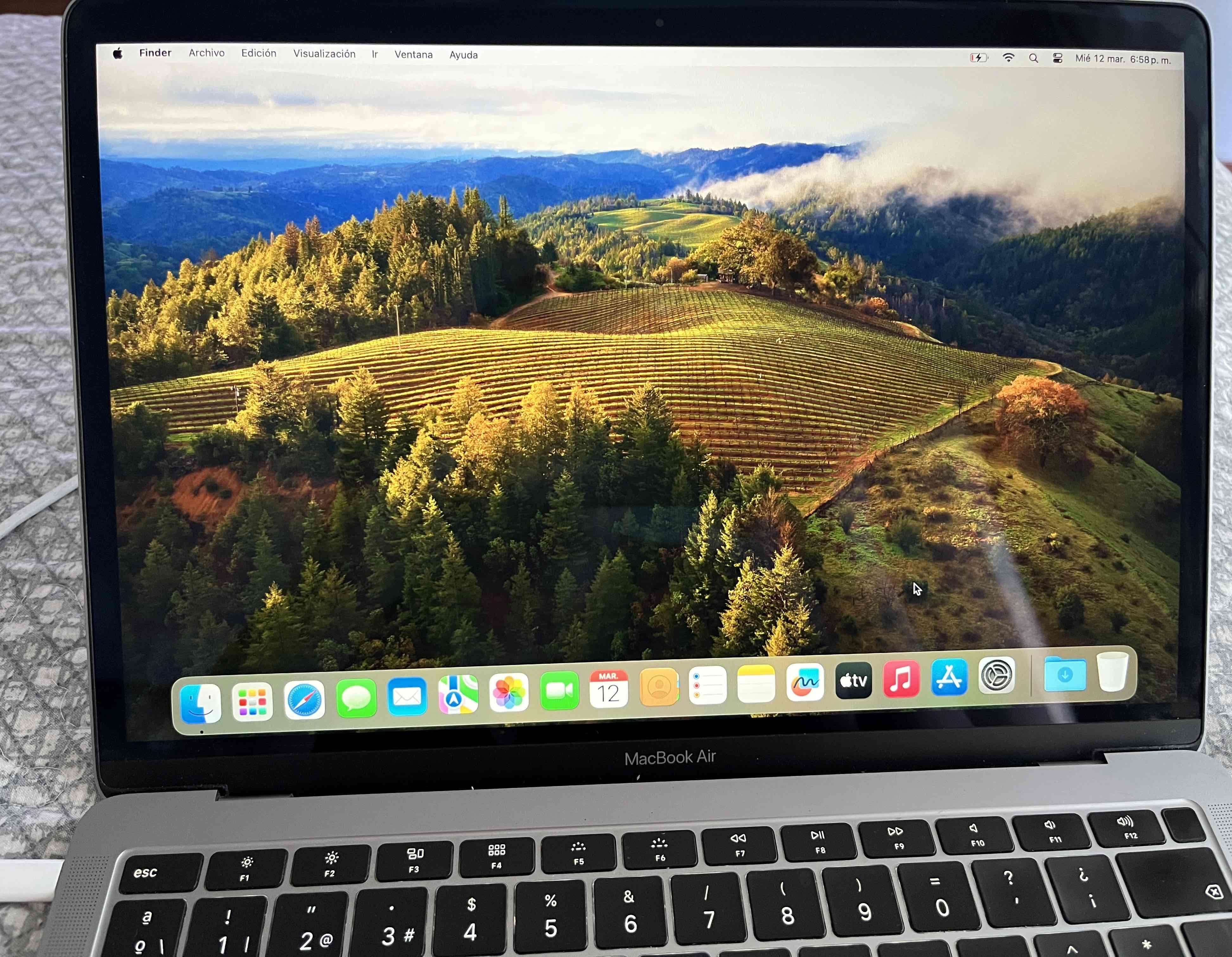 MacBook Air gris espacio13.3 pulgadas 2019 128gb - miniatura 3