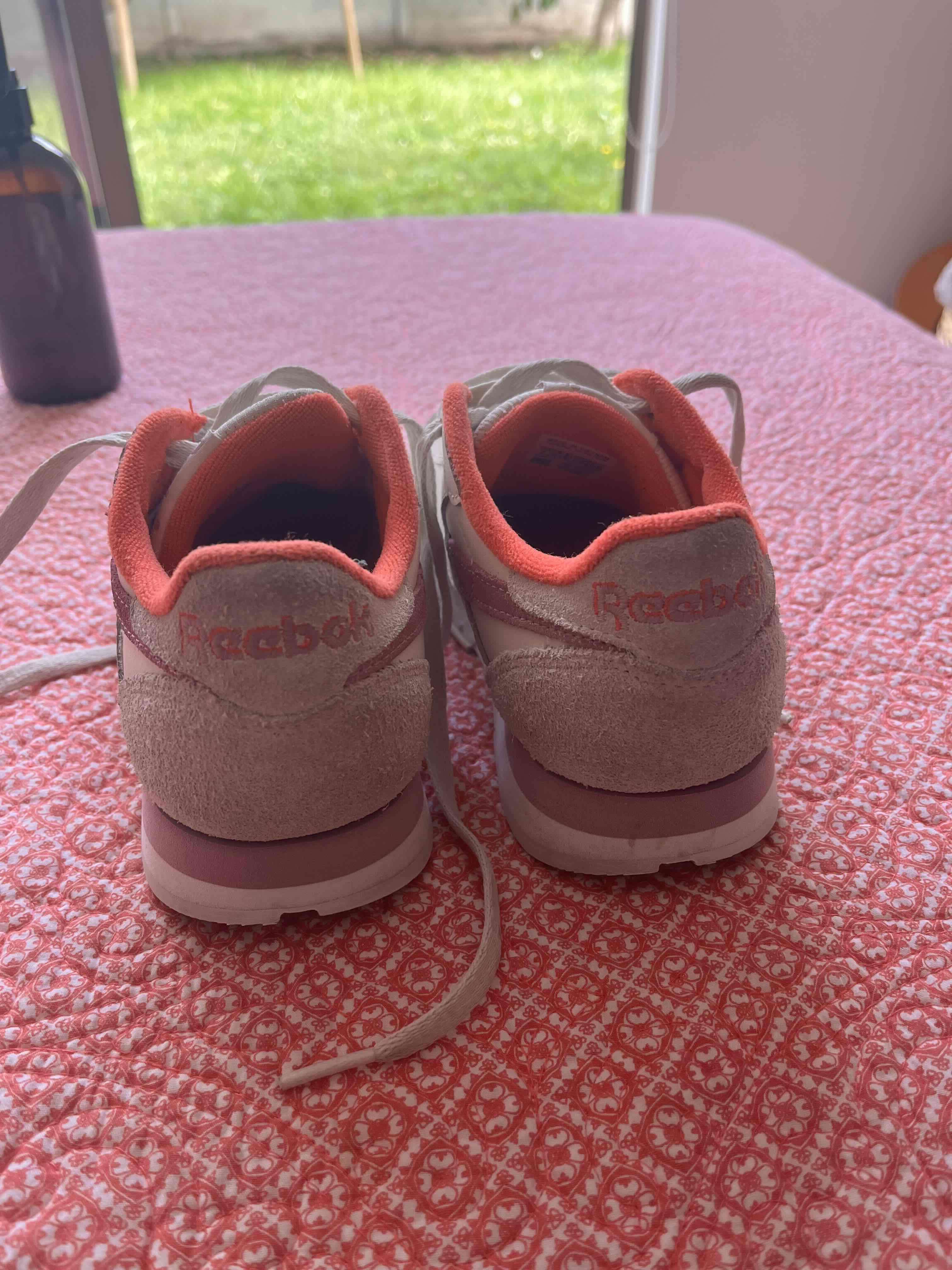 Zapatillas Reebok blancas y rosas - miniatura 4