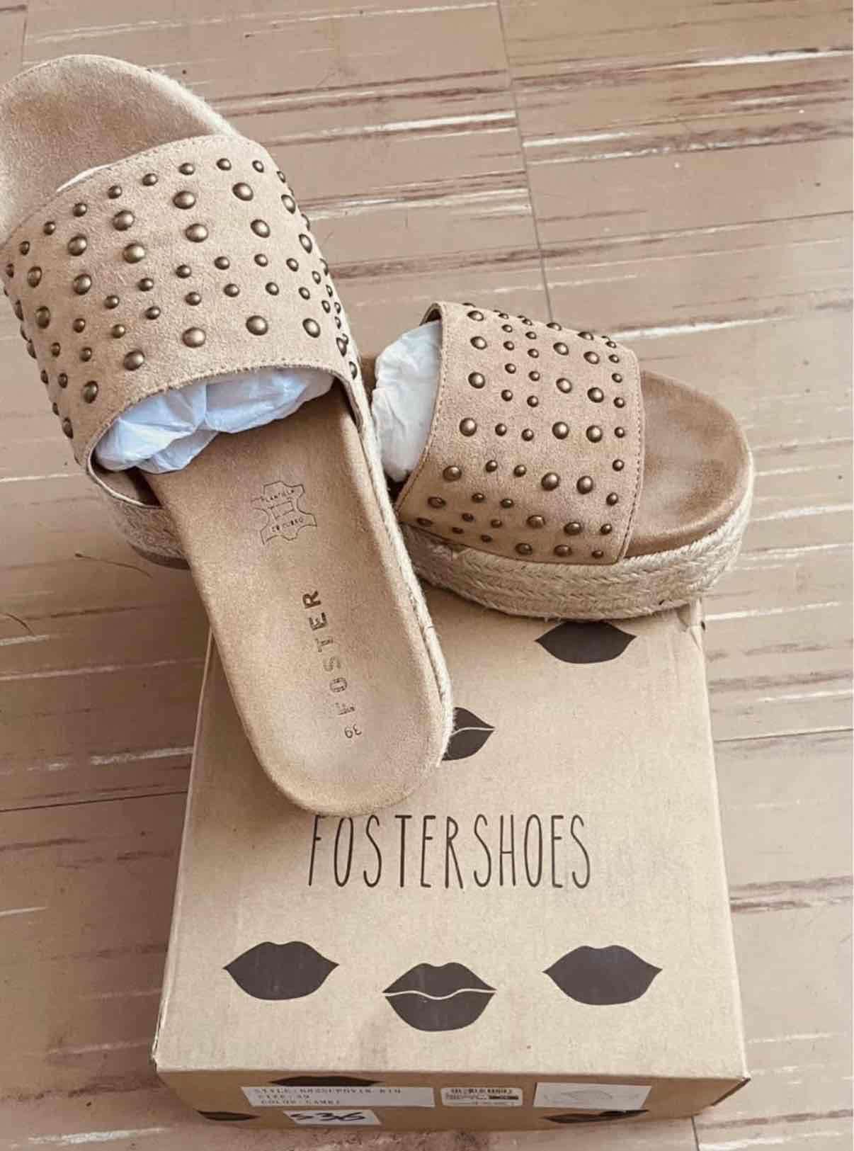 Sandalias beige con plataforma - miniatura 1