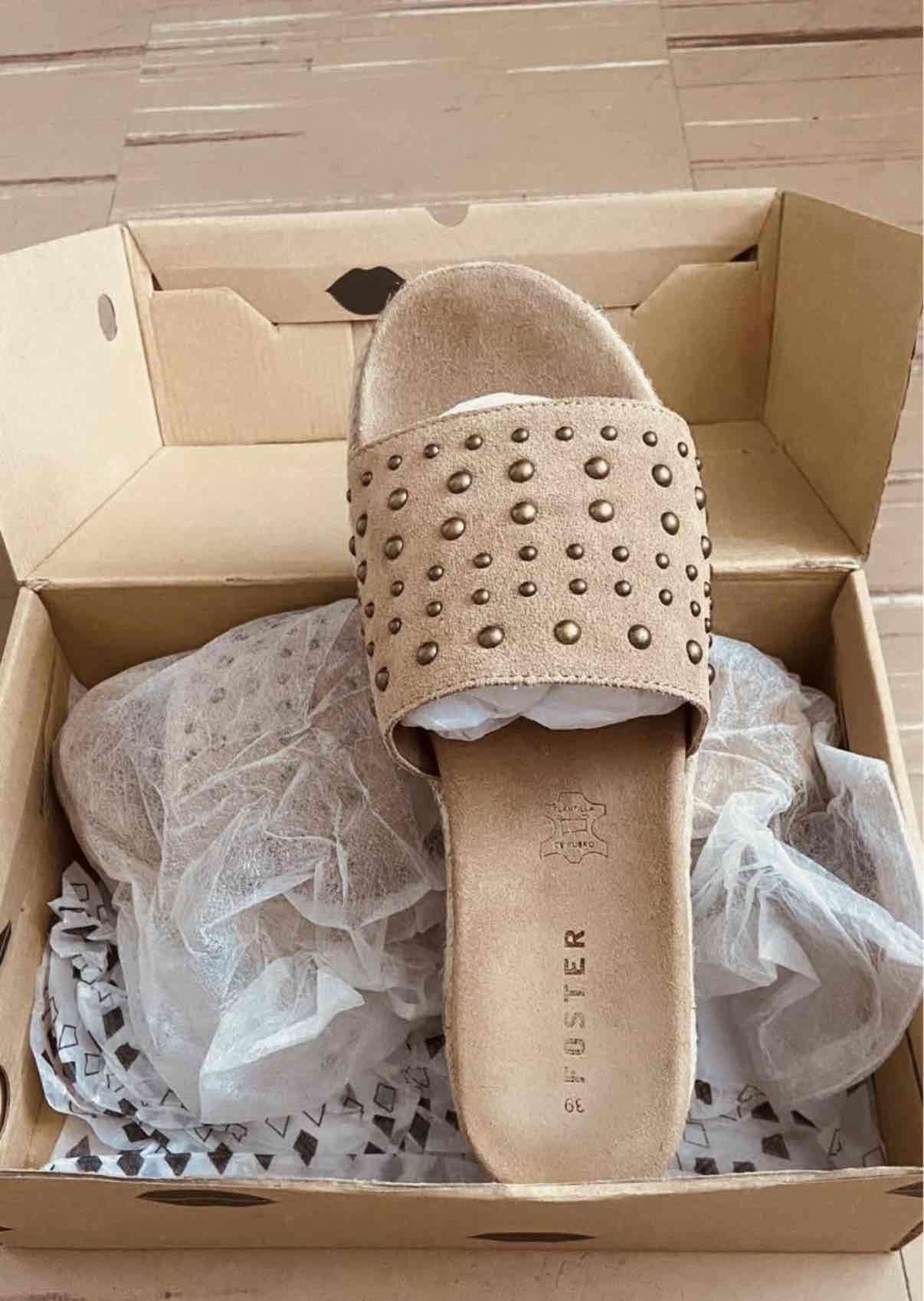 Sandalias beige con plataforma - miniatura 4