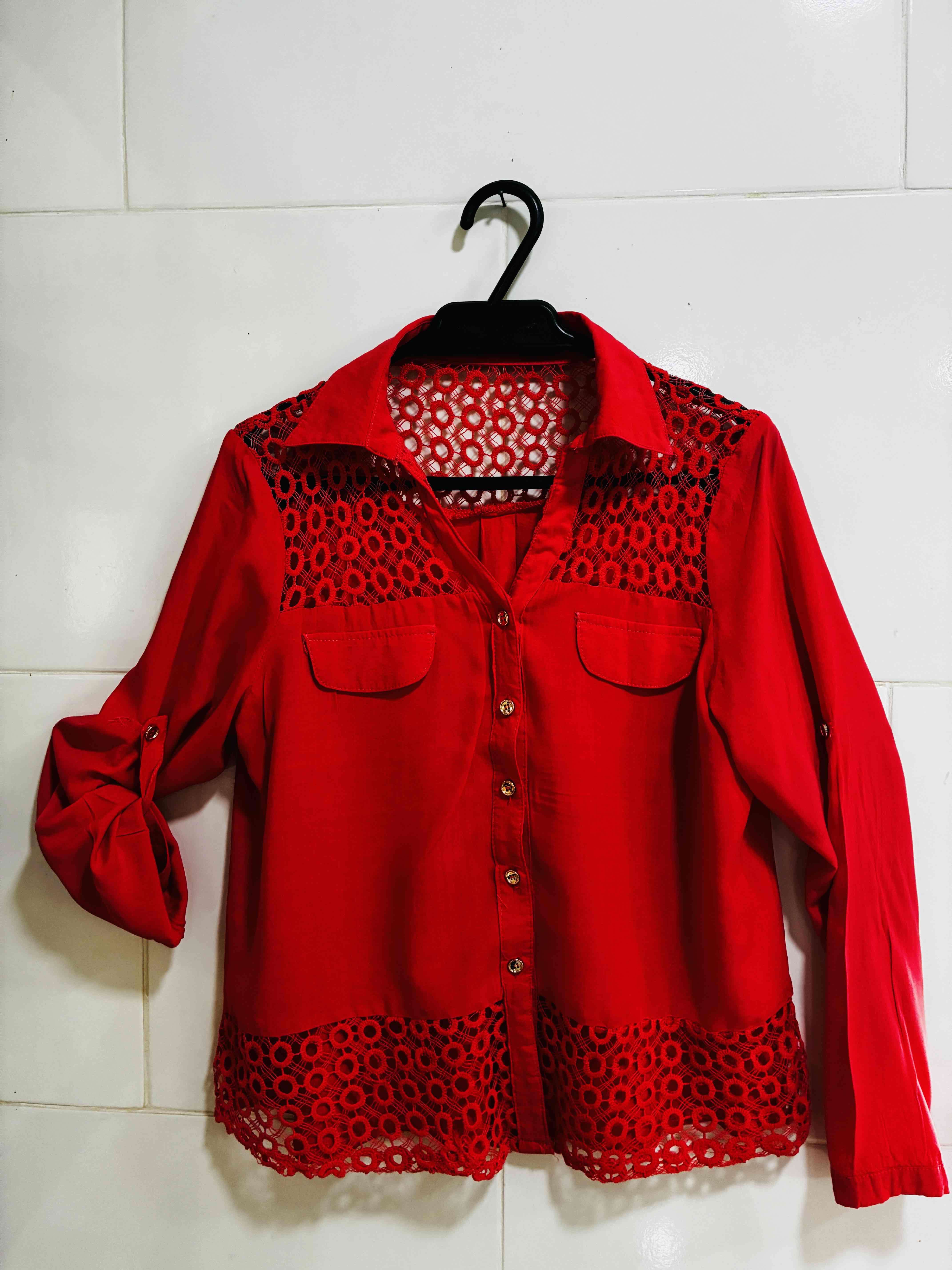 Camisa negra con detalles marrones - miniatura 2