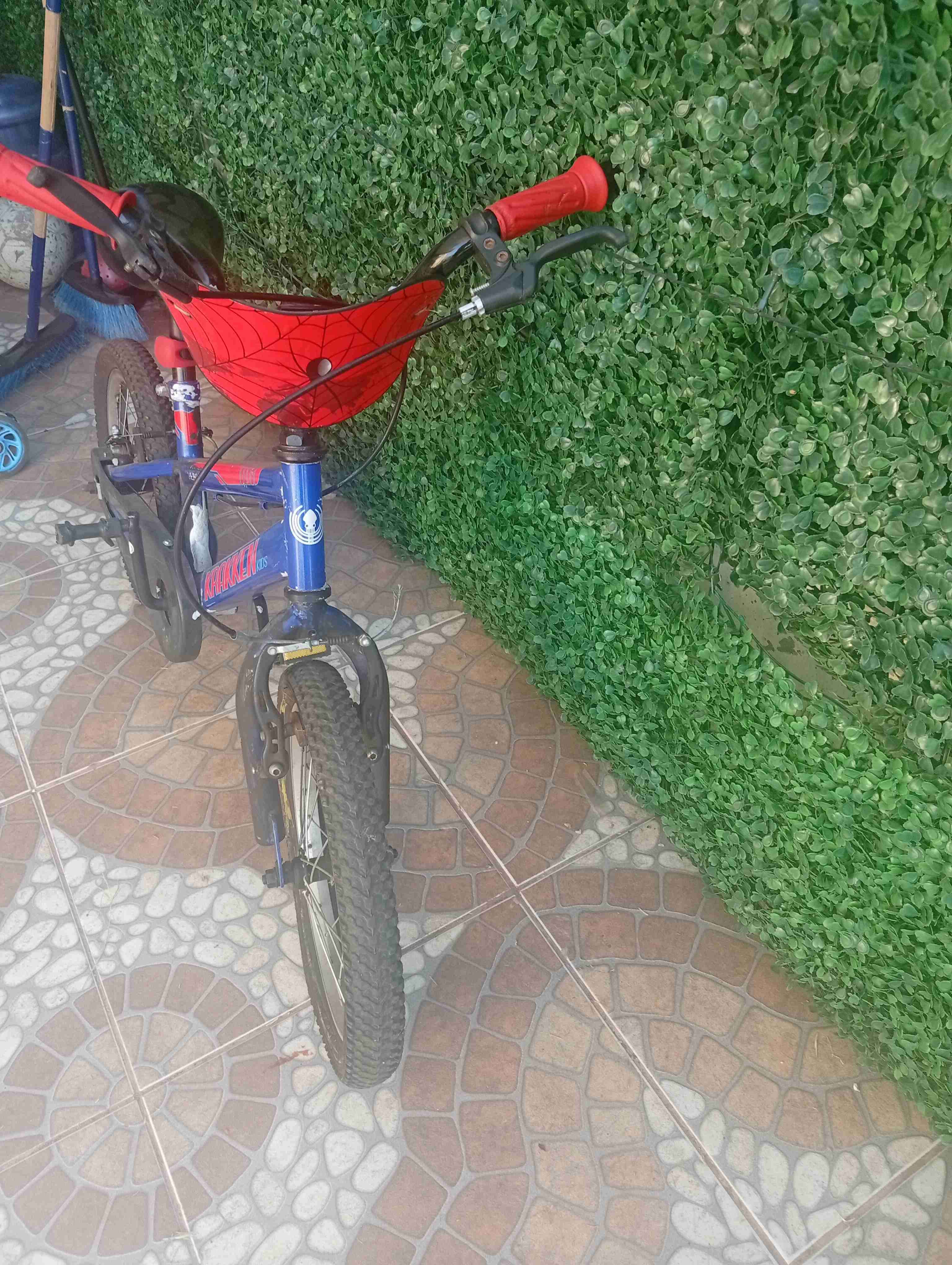 Bicicleta infantil Spider-Man - 1