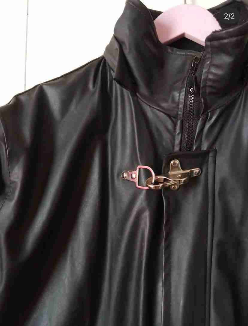 Chaqueta negra de cuero sintético - miniatura 2